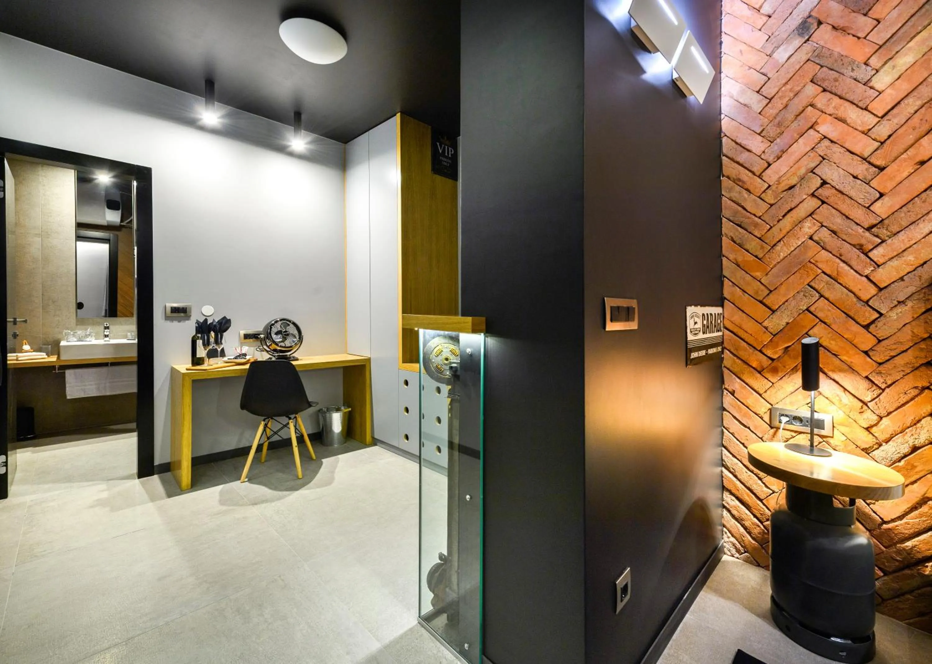 Seating area in Split Industrial Design Rooms