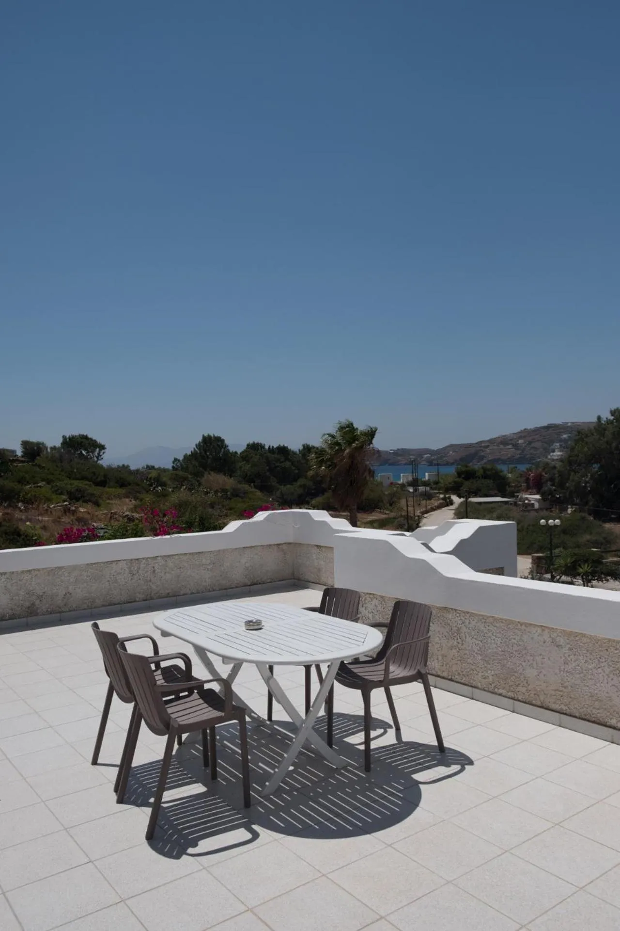 Paradise Apartments Studios