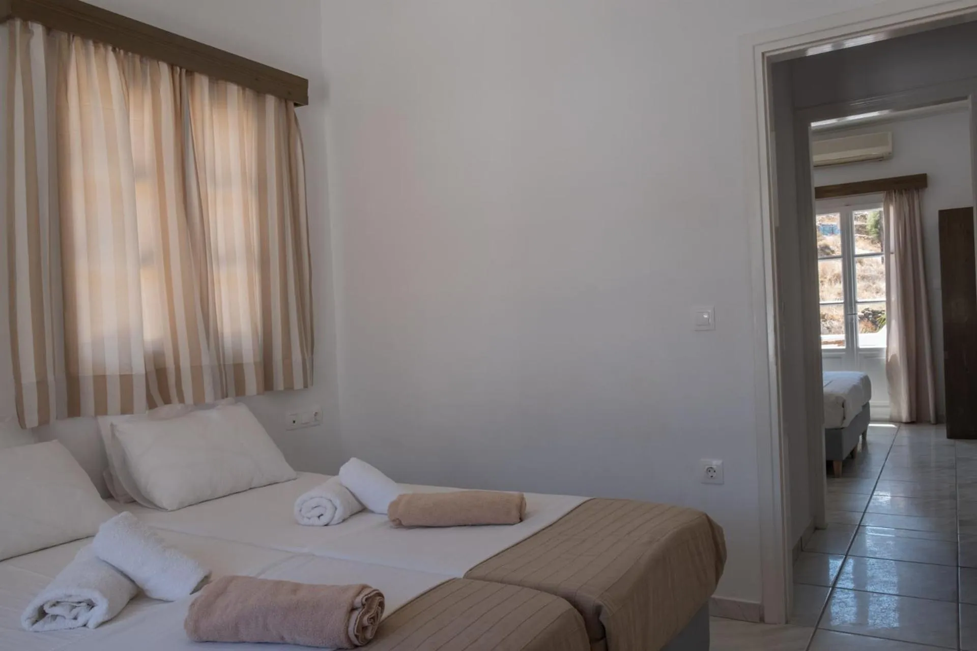 Photo of the whole room, Bed in Paradise Apartments Studios