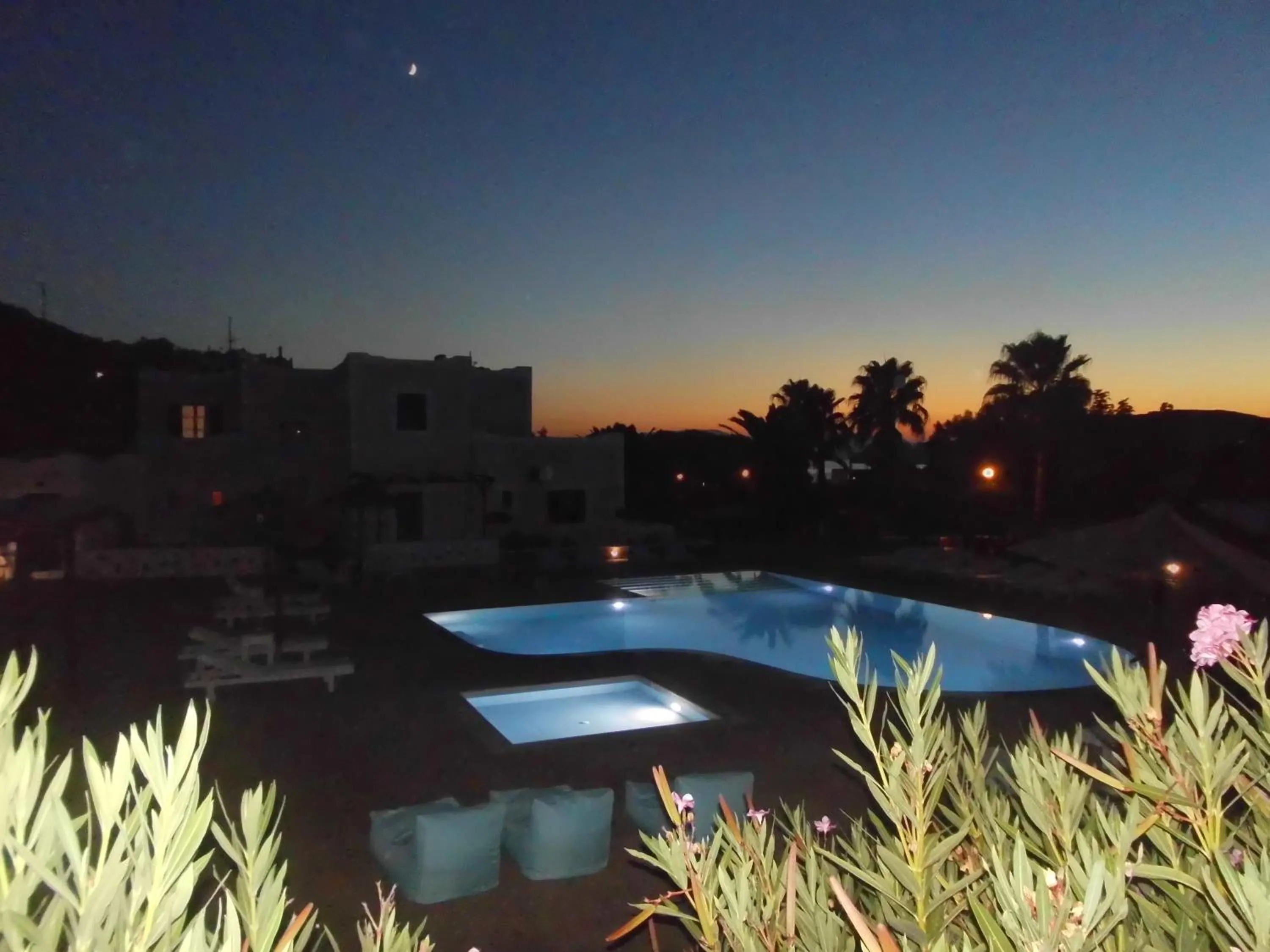 Lounge or bar in Paradise Apartments Studios