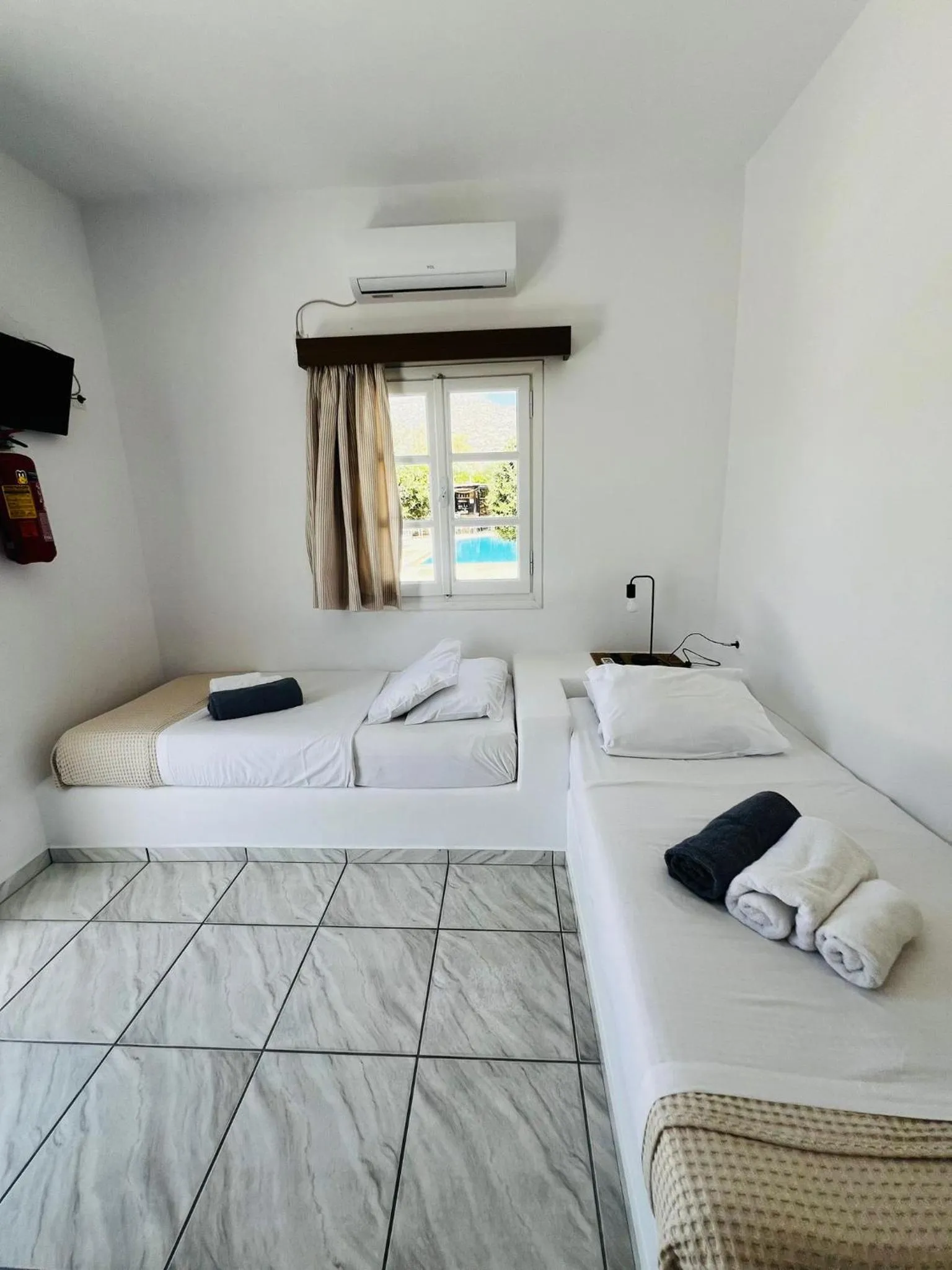 Photo of the whole room, Bed in Paradise Apartments Studios