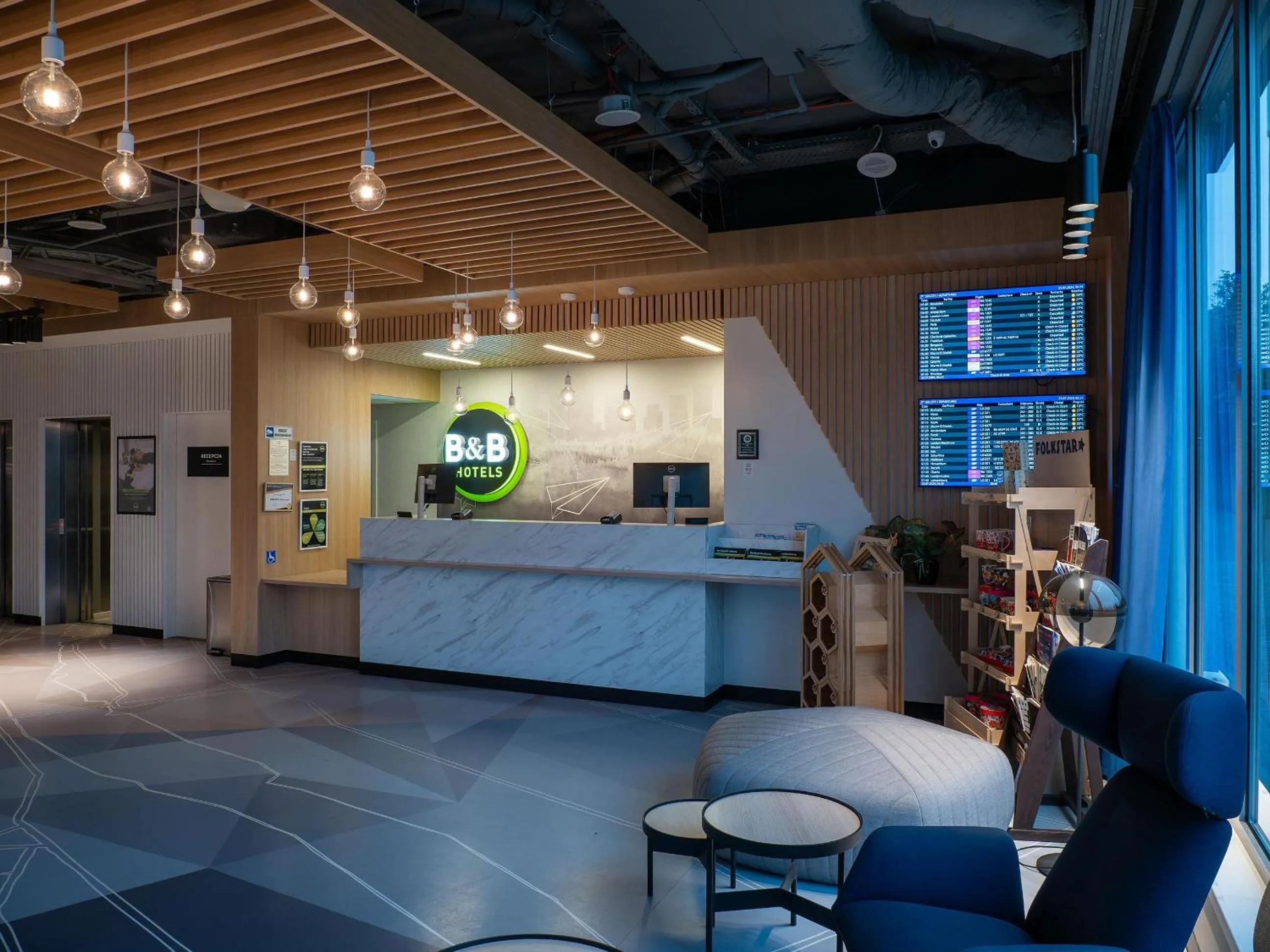 Lobby or reception in B&B Hotel Warszawa-Okęcie