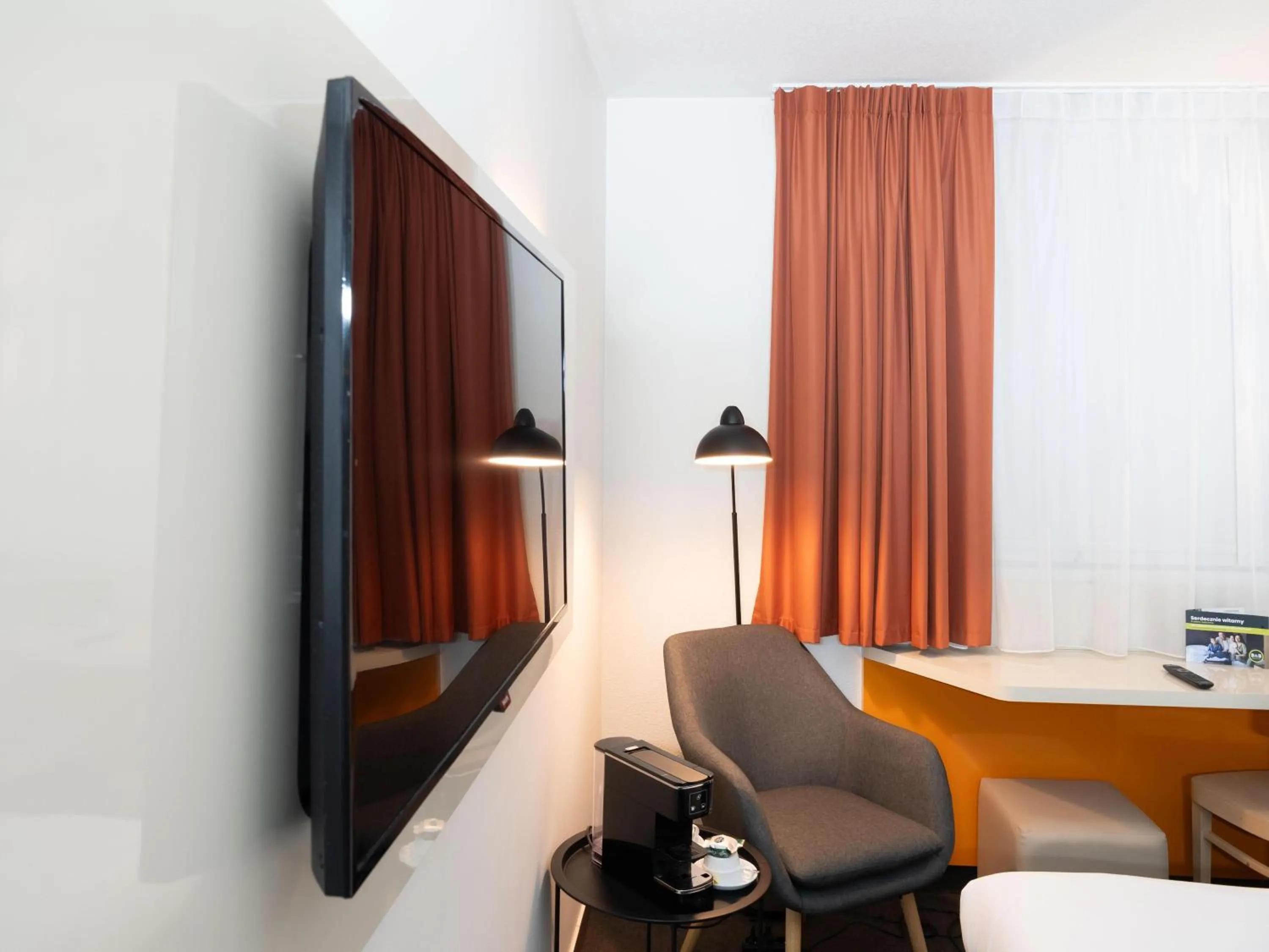 Photo of the whole room in B&B Hotel Warszawa-Okęcie