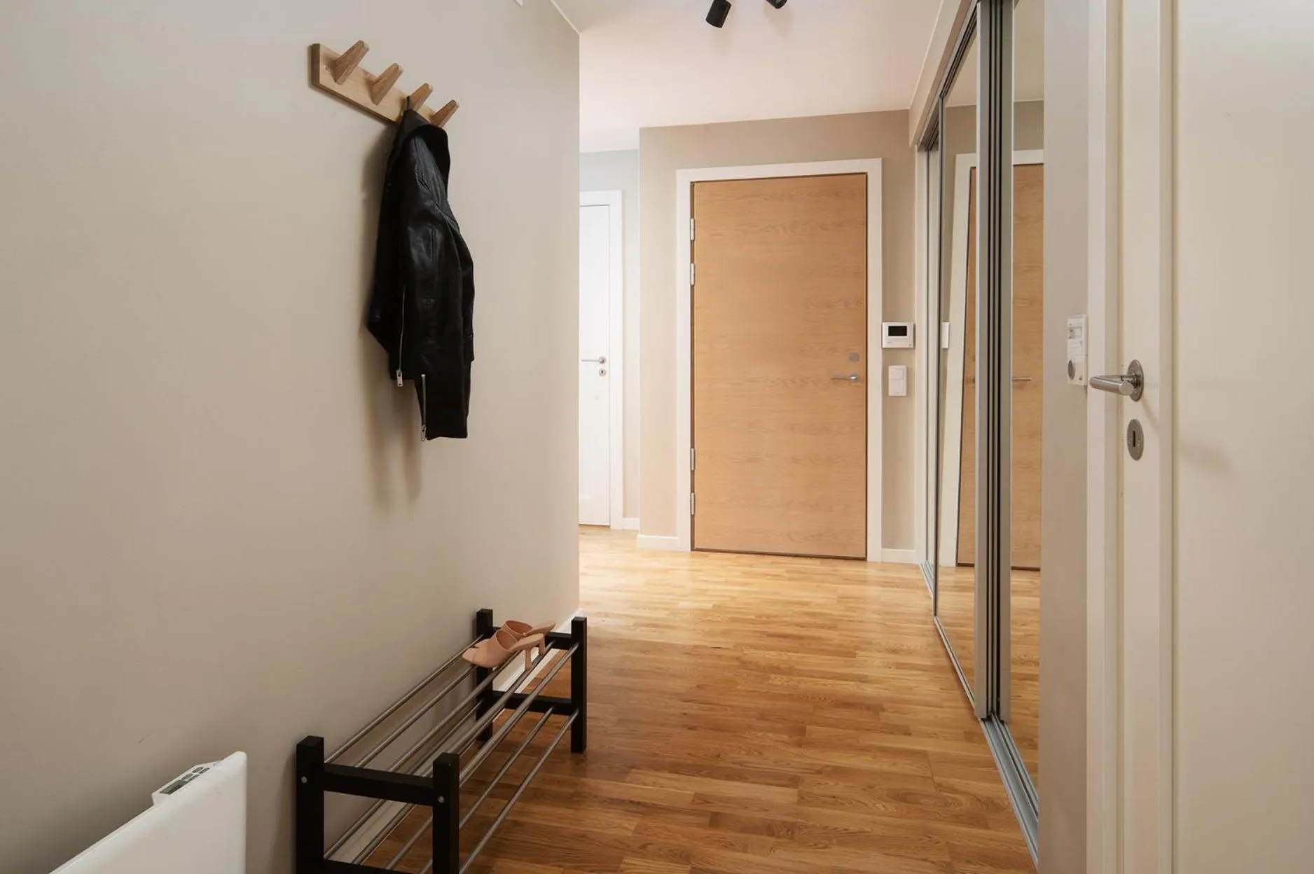 wardrobe in BJØRVIKA APARTMENTS, Opera Area, Oslo city center