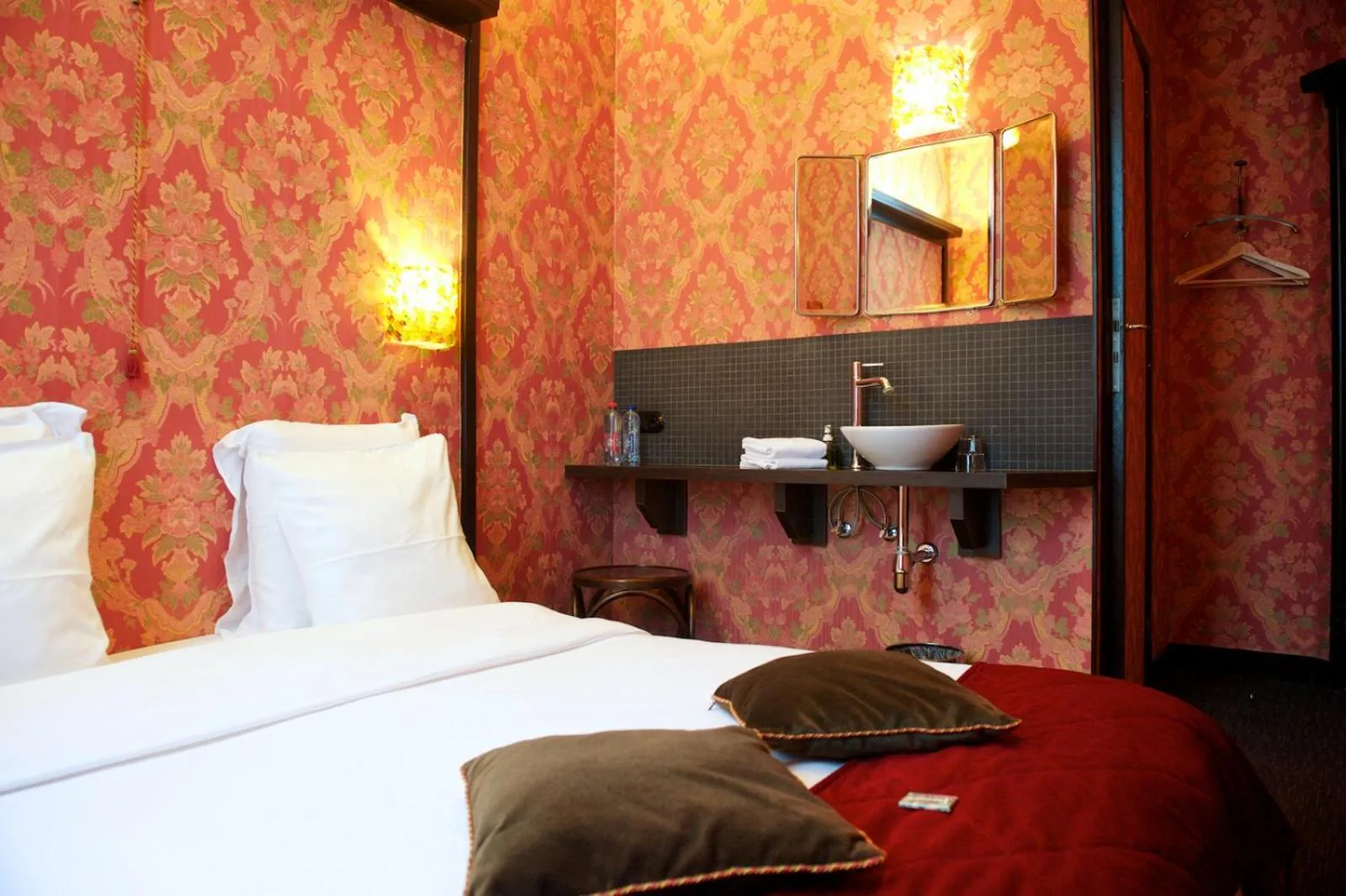 Bed in Latroupe Hotel Le Berger