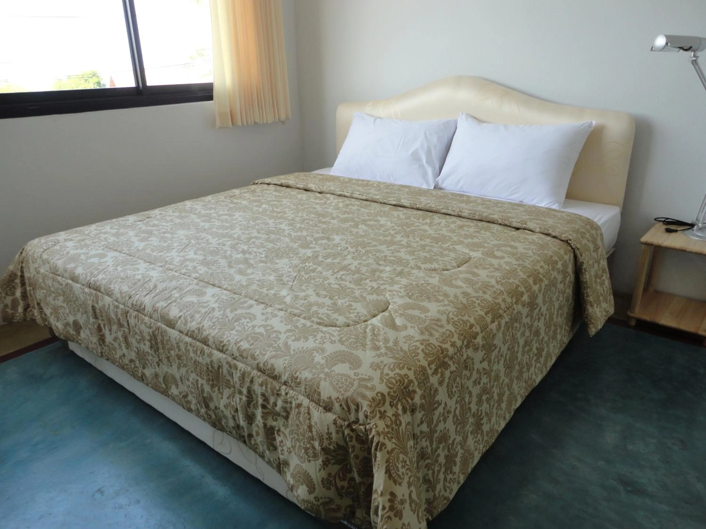 Bed in Pupha Mansion