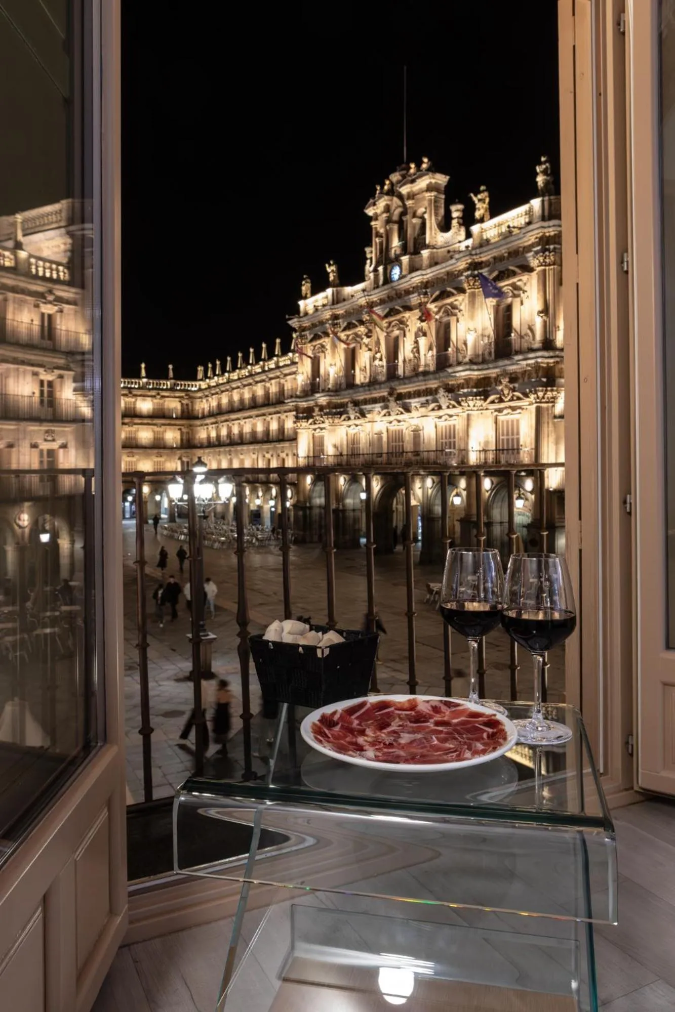 Night in Salamanca Luxury Plaza
