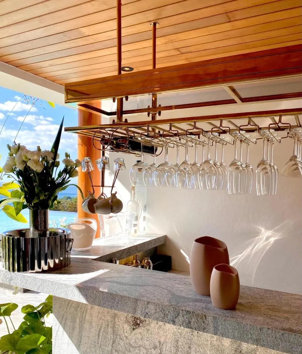 Lounge or bar in Baan Phu Prana Boutique Villa