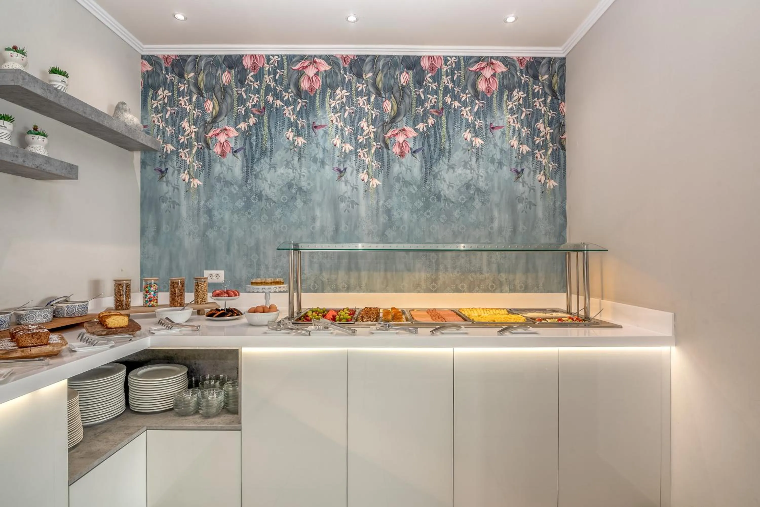 Food and drinks in Christina Beach Hotel