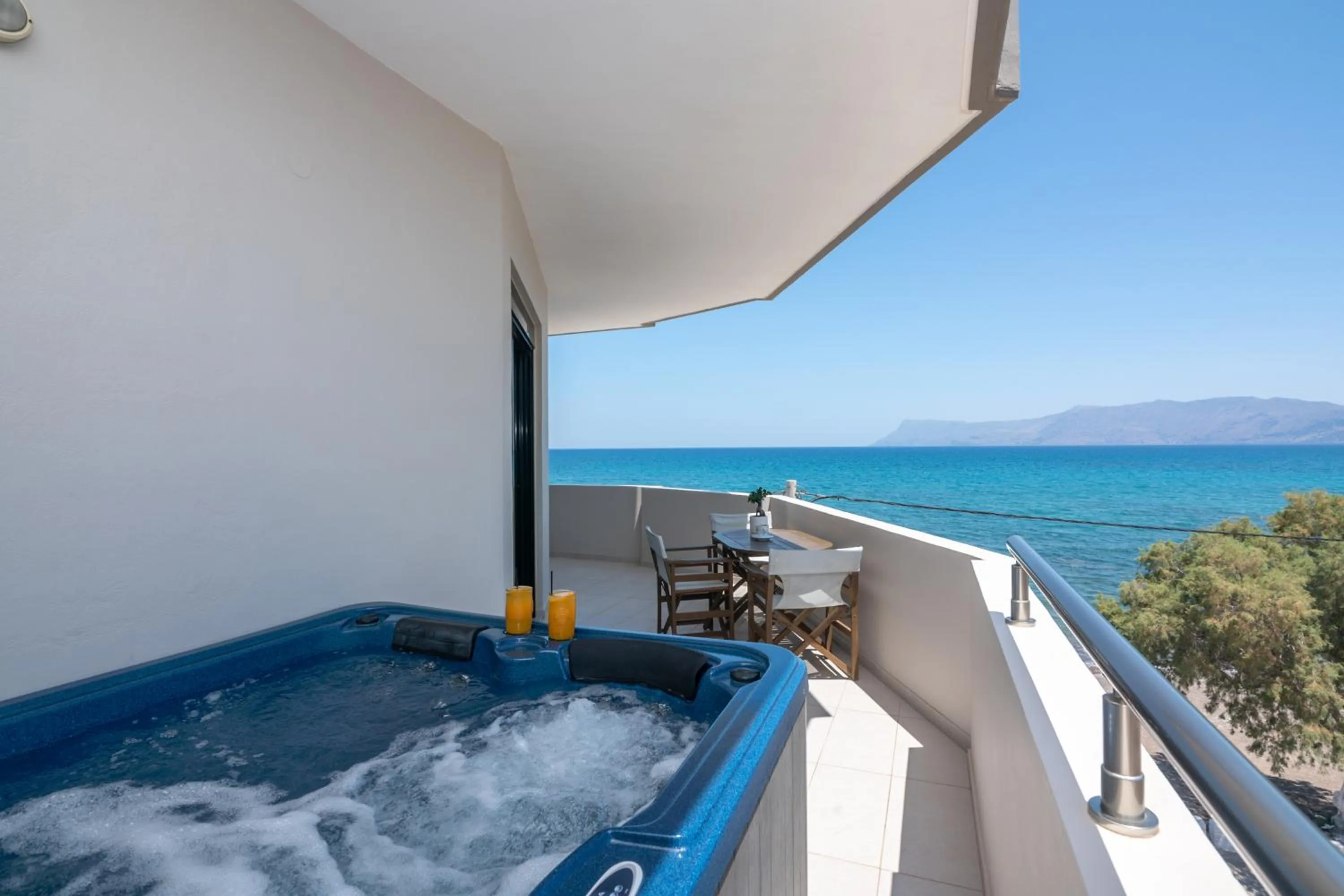 Hot Tub in Christina Beach Hotel