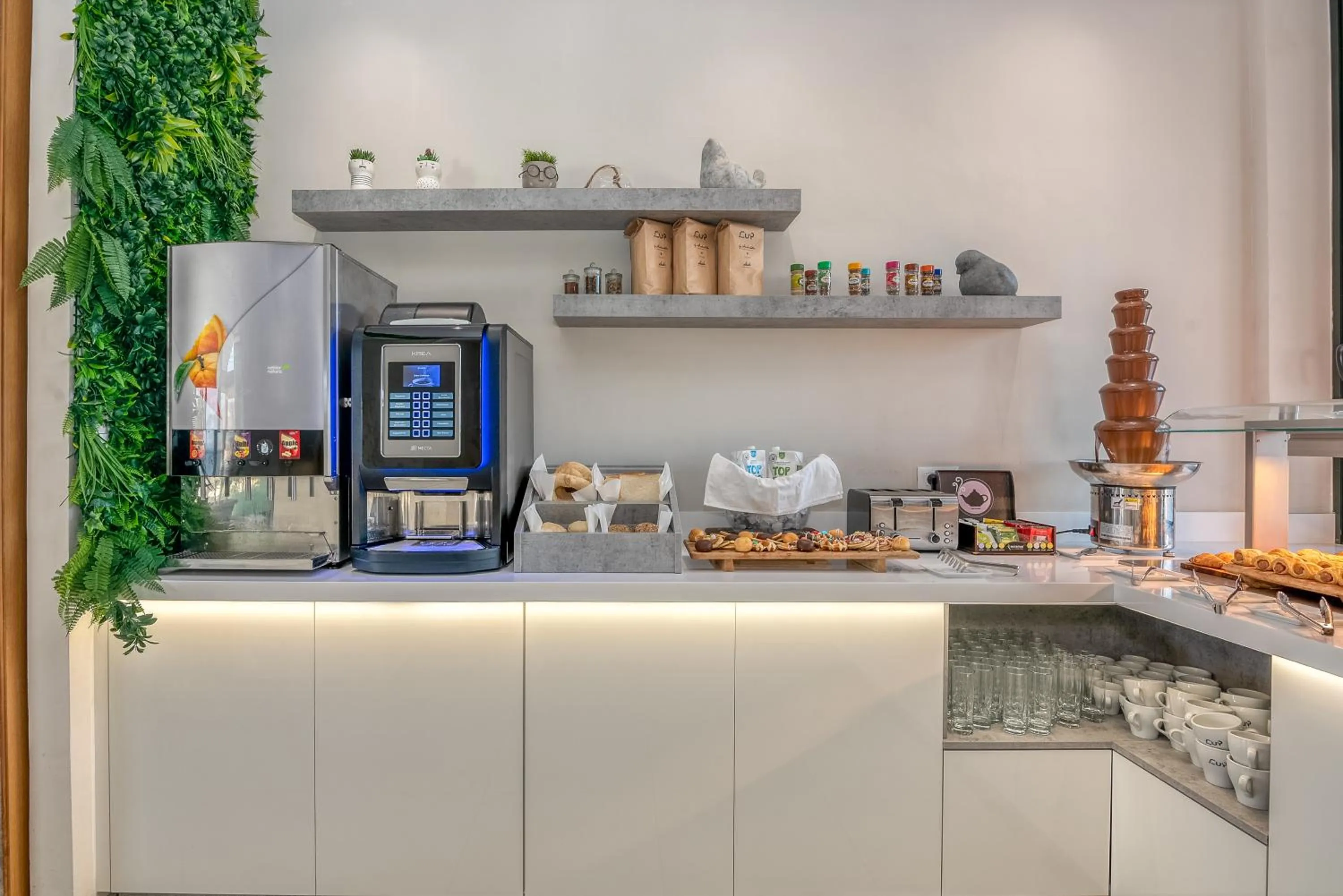 Coffee/tea facilities in Christina Beach Hotel