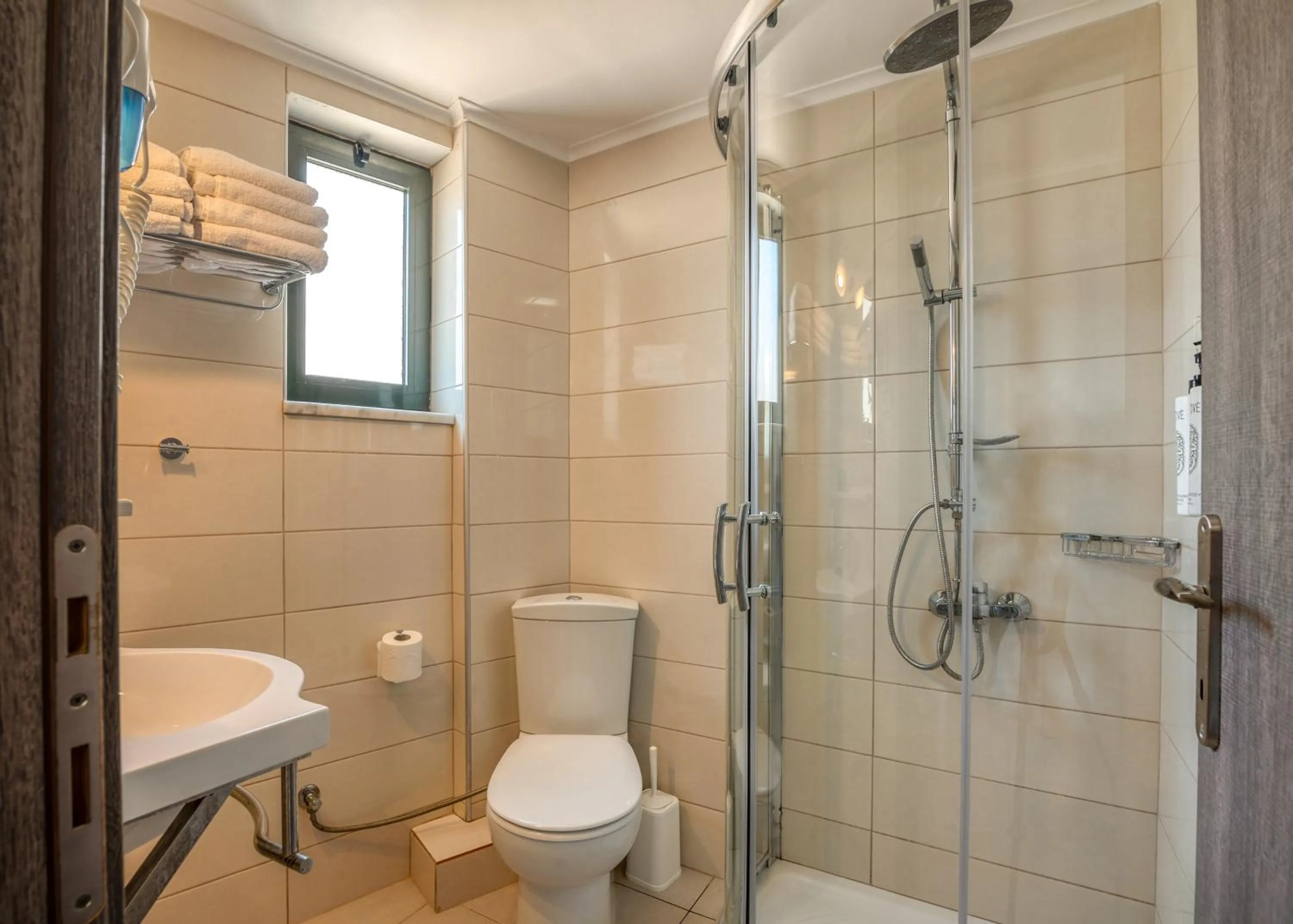 Shower in Christina Beach Hotel