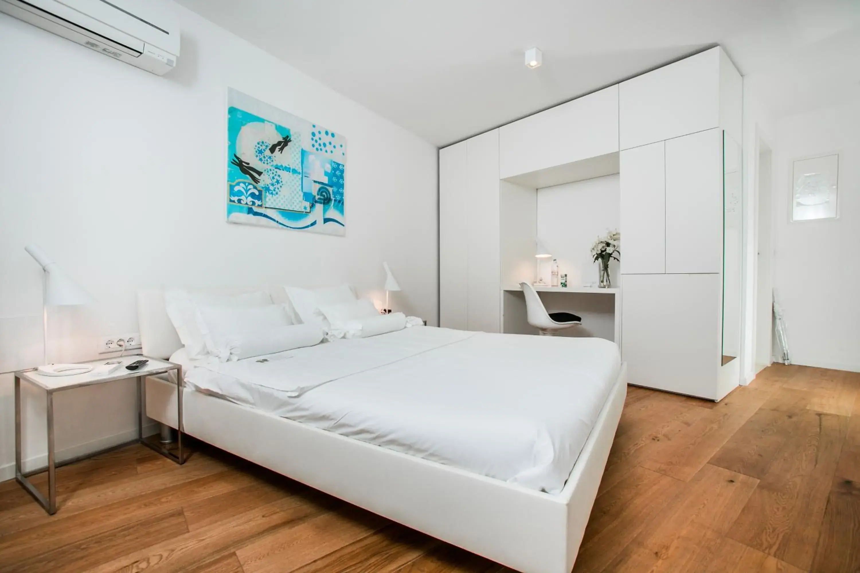 Standard Double room, courtyard view - Kovacica Street 20 in Divota Apartment Hotel Standard Double room, courtyard view - Kovacica Street 20 in Divota Apartment Hotel