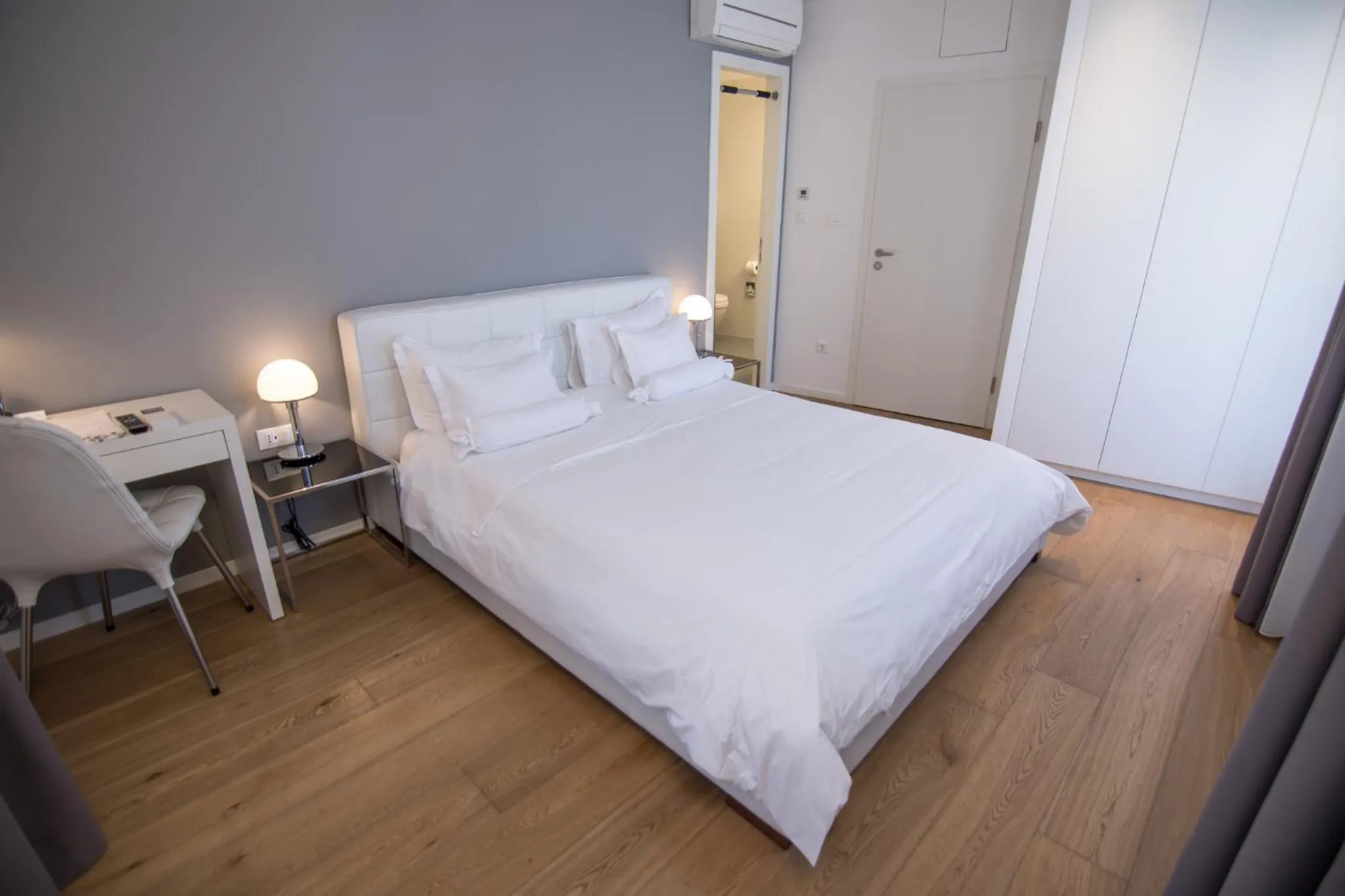 Bedroom, Bed in Divota Apartment Hotel