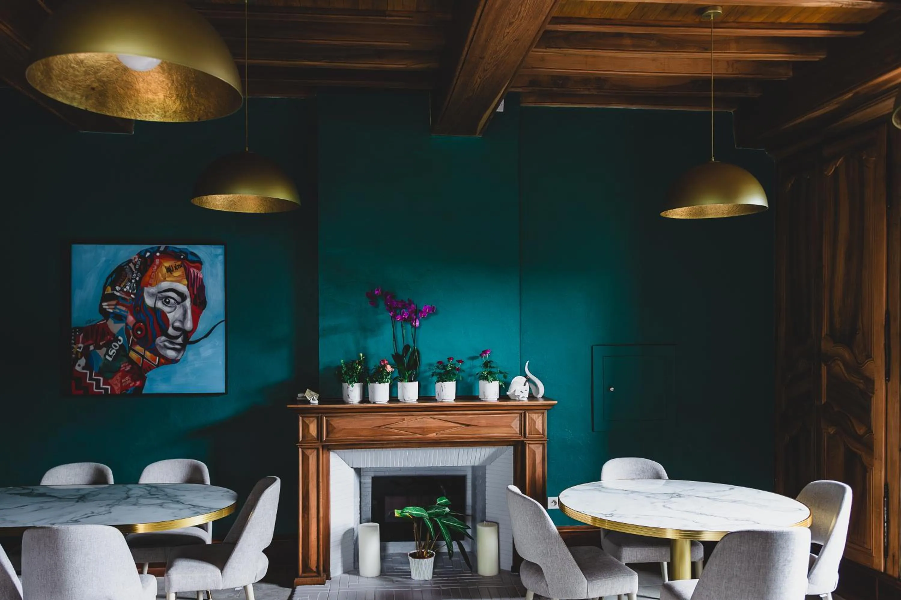 Restaurant/places to eat in Hôtel & Restaurant - Le Manoir des Cèdres - piscine extérieure et climatisation