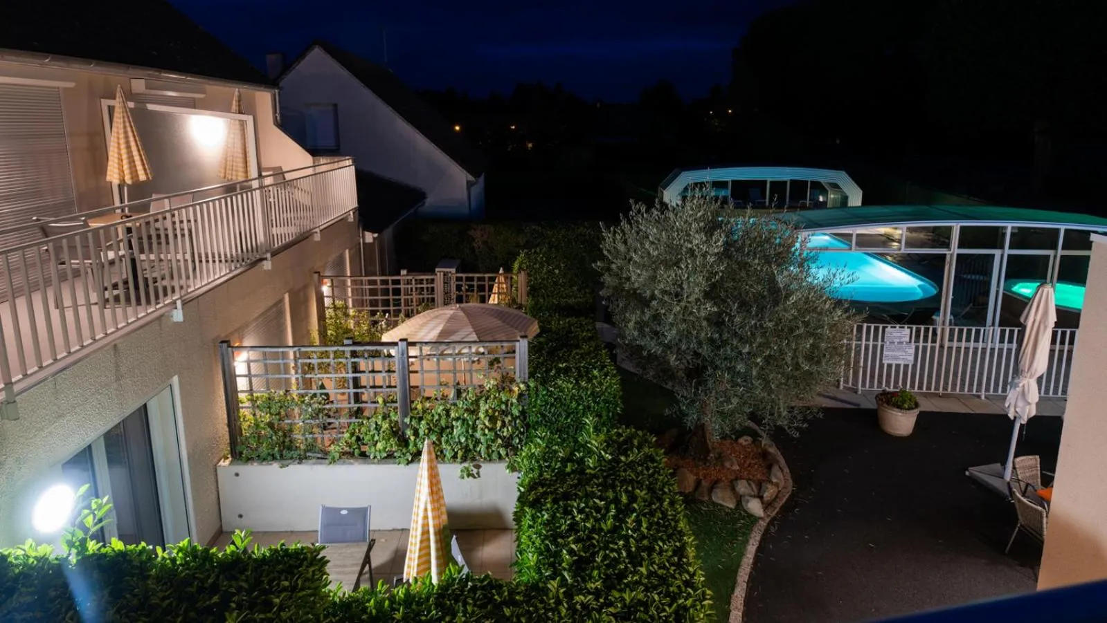 Property building in Logis Hotel Restaurant L'Escapade