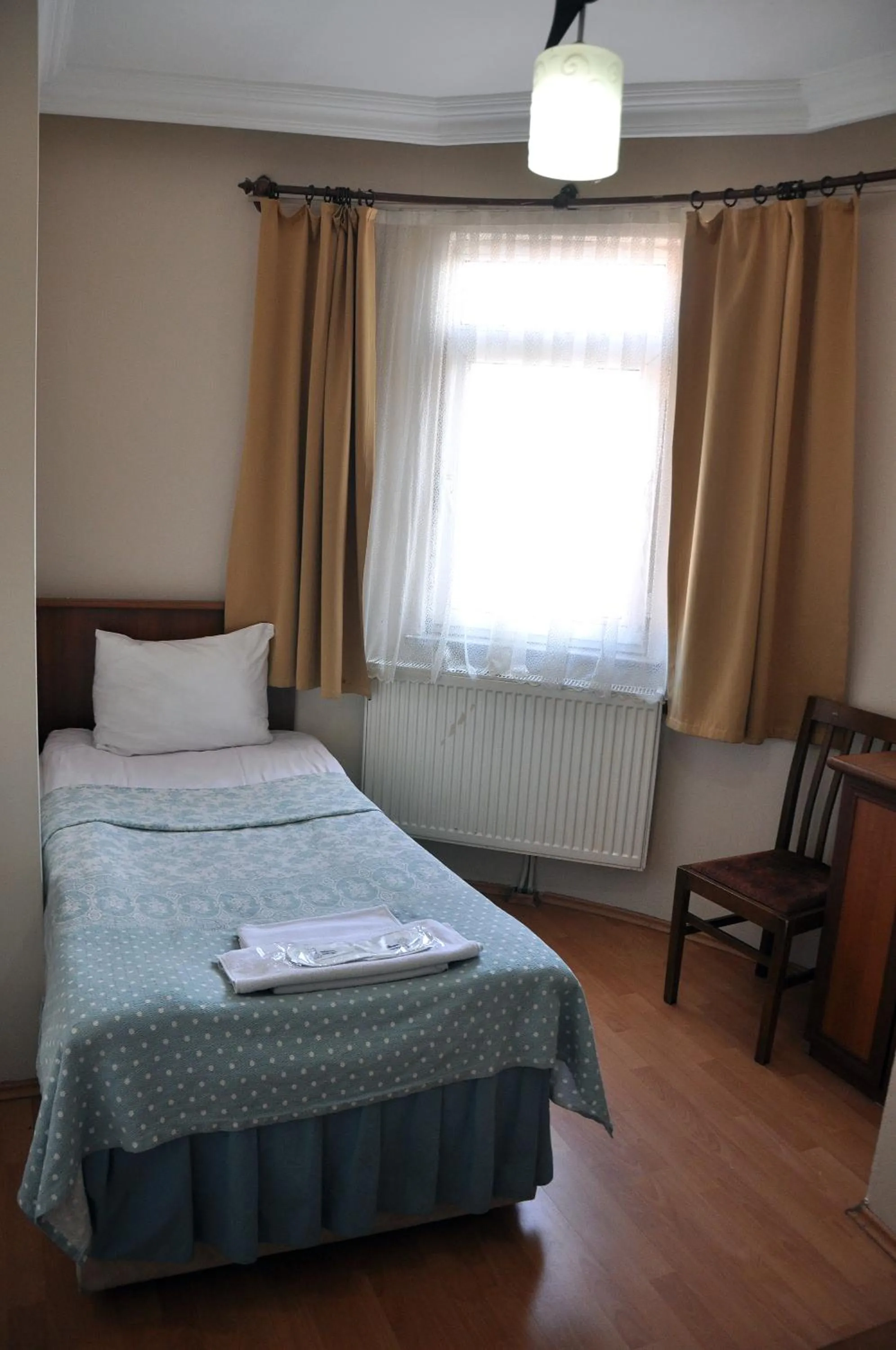 Bed in Hekimoğlu Hotel