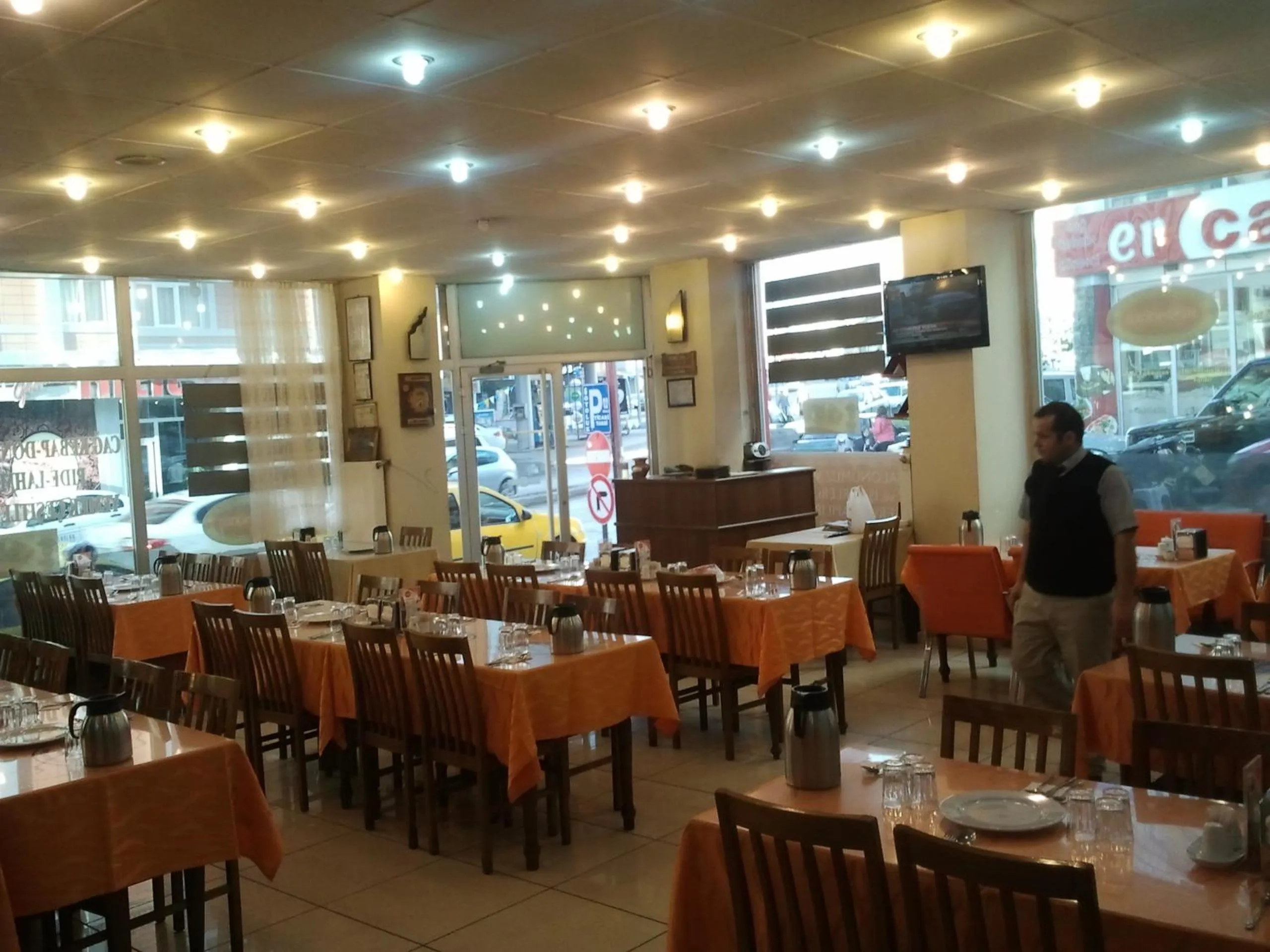 Restaurant/places to eat in Hekimoğlu Hotel