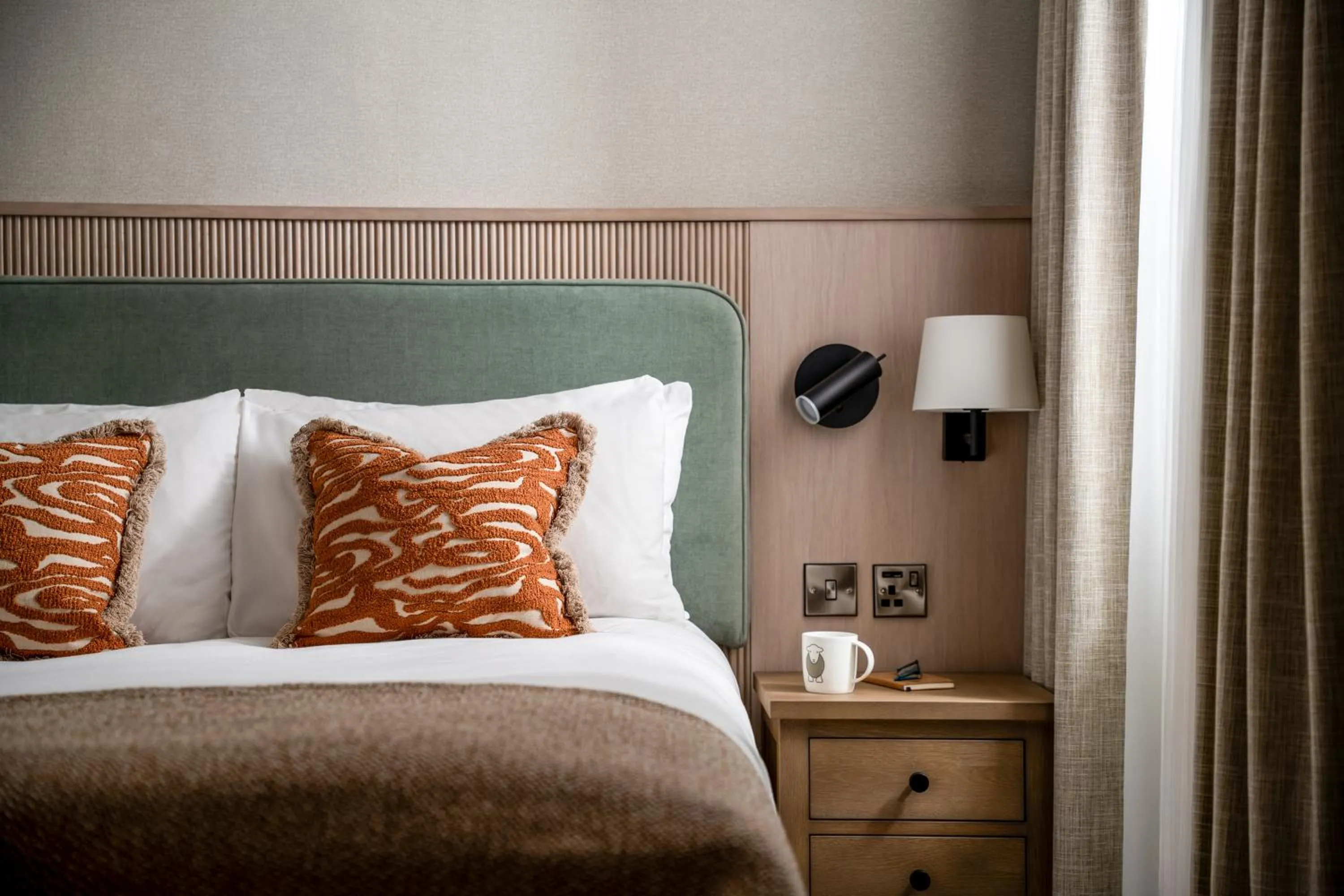 Bedroom, Bed in North Lakes Hotel and Spa