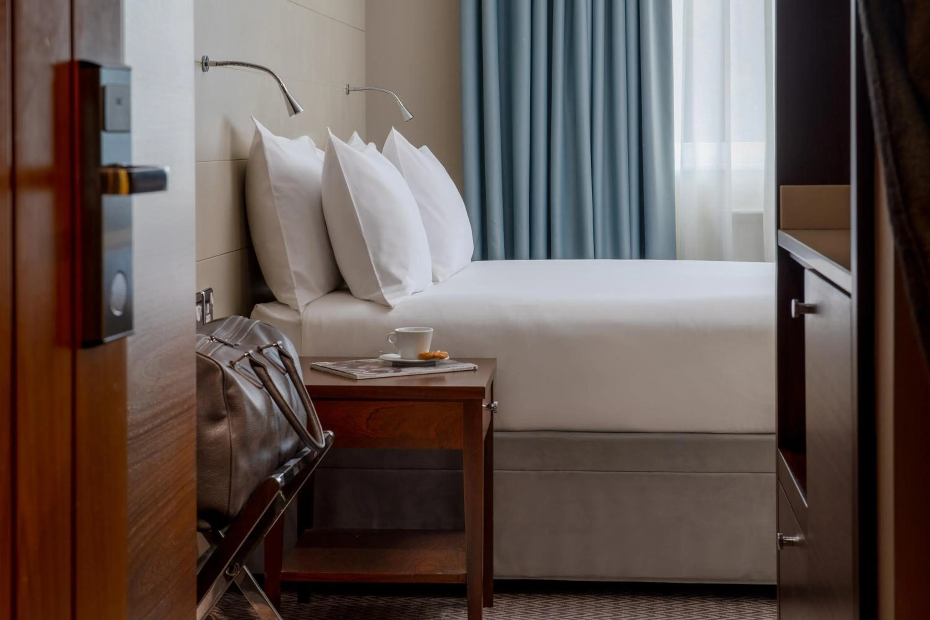 Bedroom, Bed in North Lakes Hotel and Spa