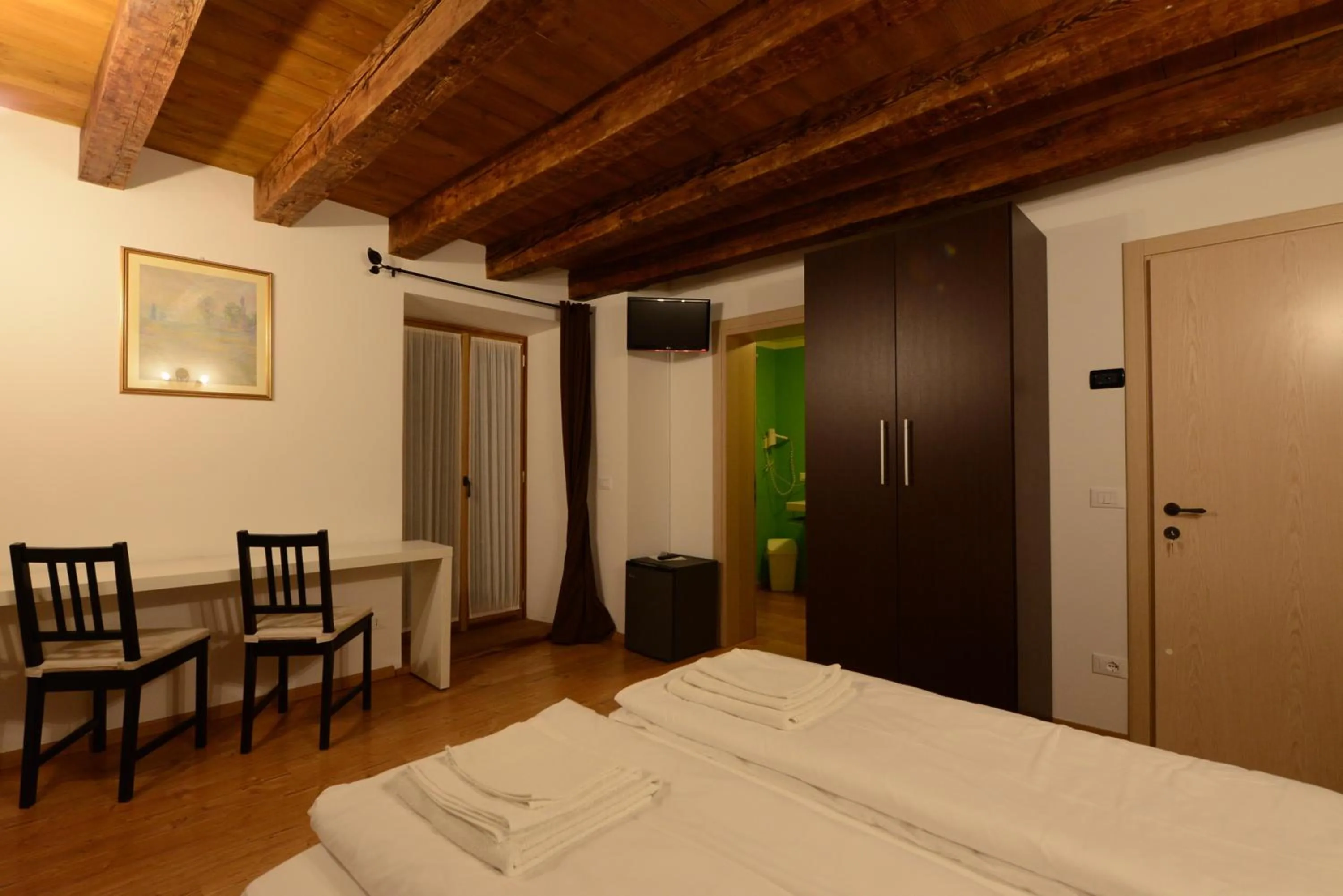 Photo of the whole room, Bed in Alla Regia