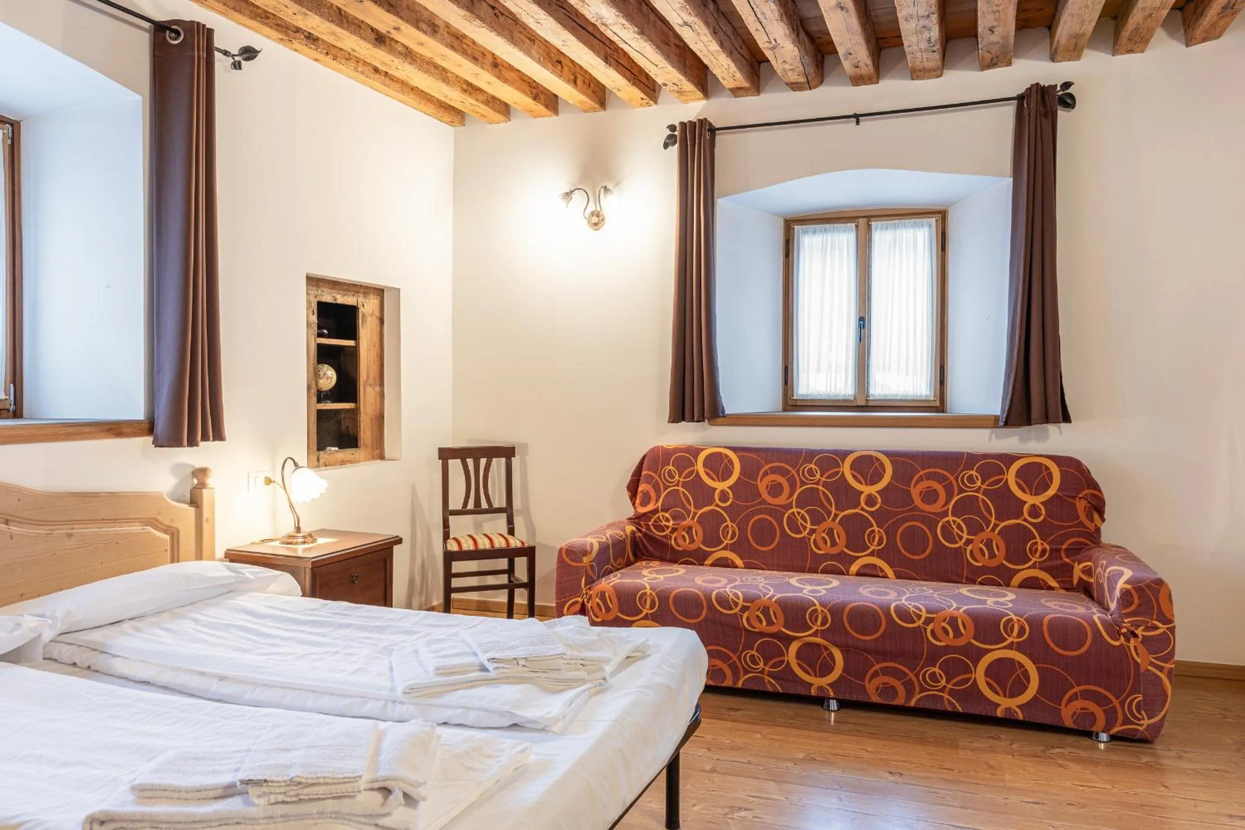 Photo of the whole room in Alla Regia