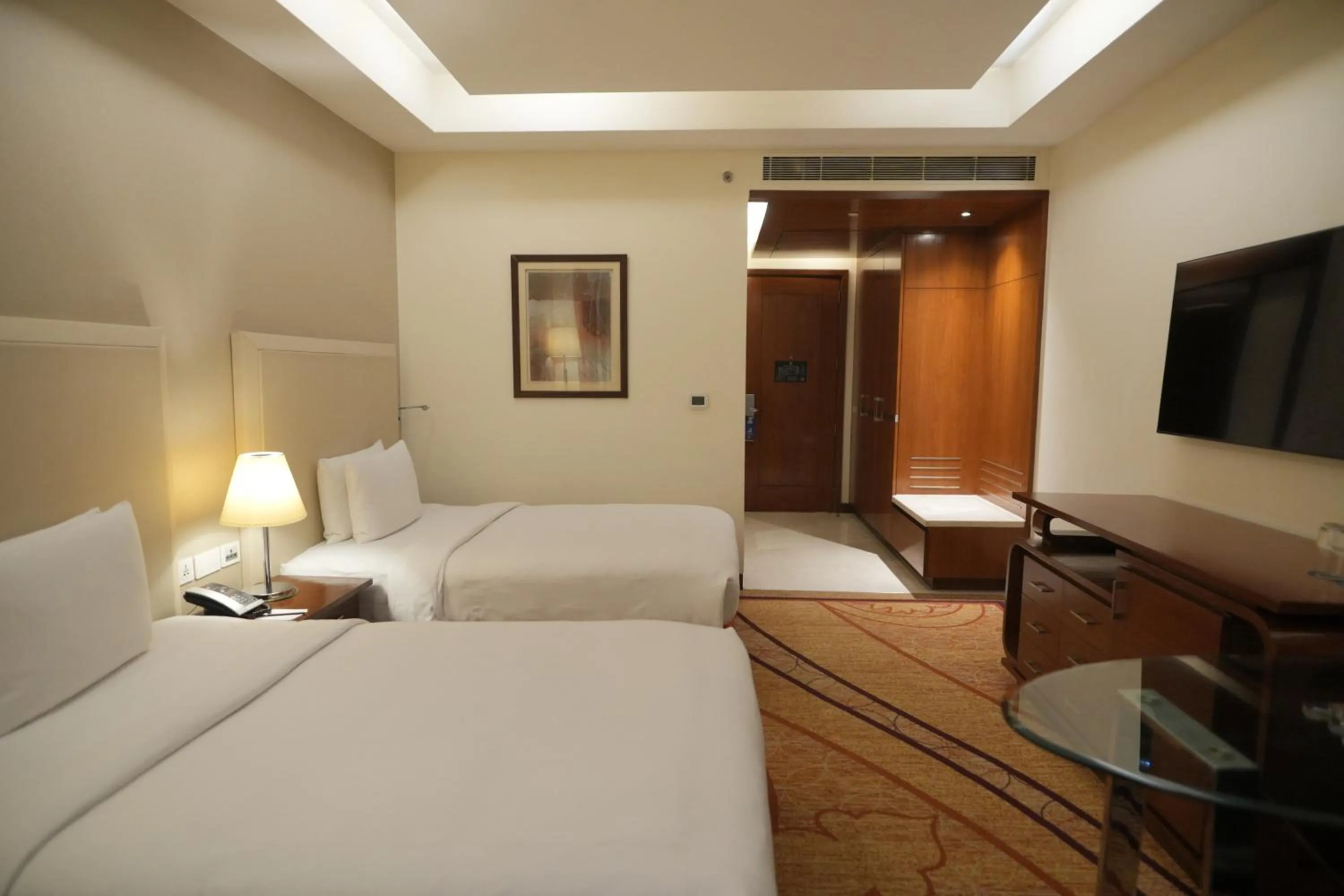 Bedroom, Bed in DoubleTree by Hilton Gurgaon New Delhi NCR