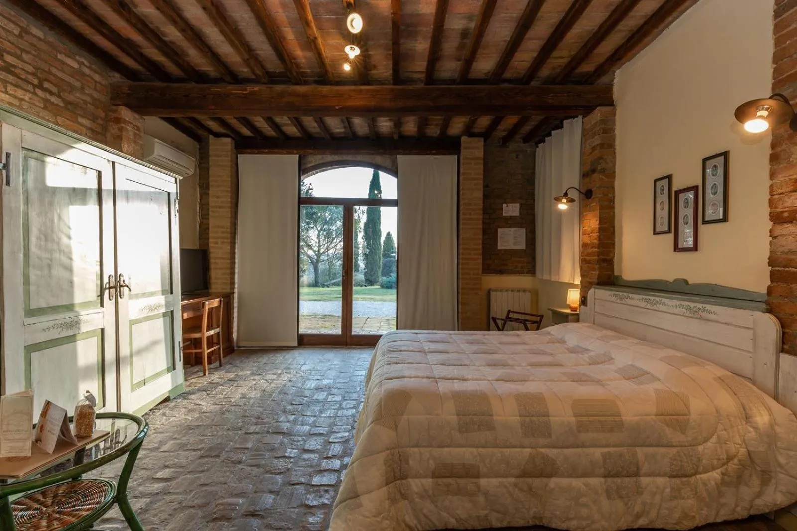 Photo of the whole room, Bed in Fattoria Pieve a Salti