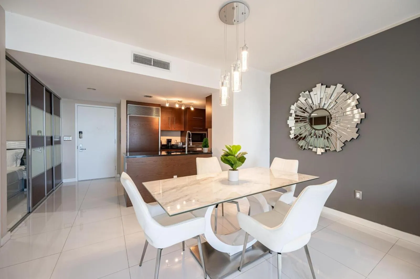 Dining area in ICON Brickell residences