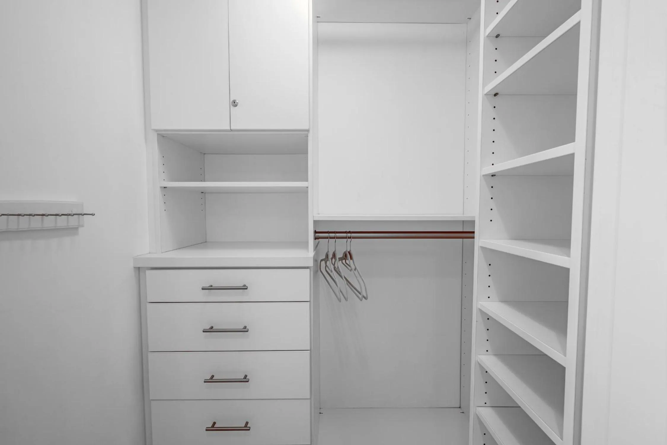 wardrobe in ICON Brickell residences