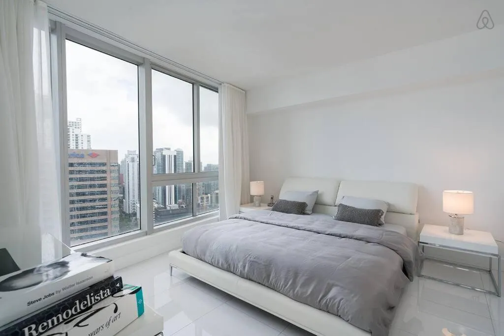 Bed in ICON Brickell residences