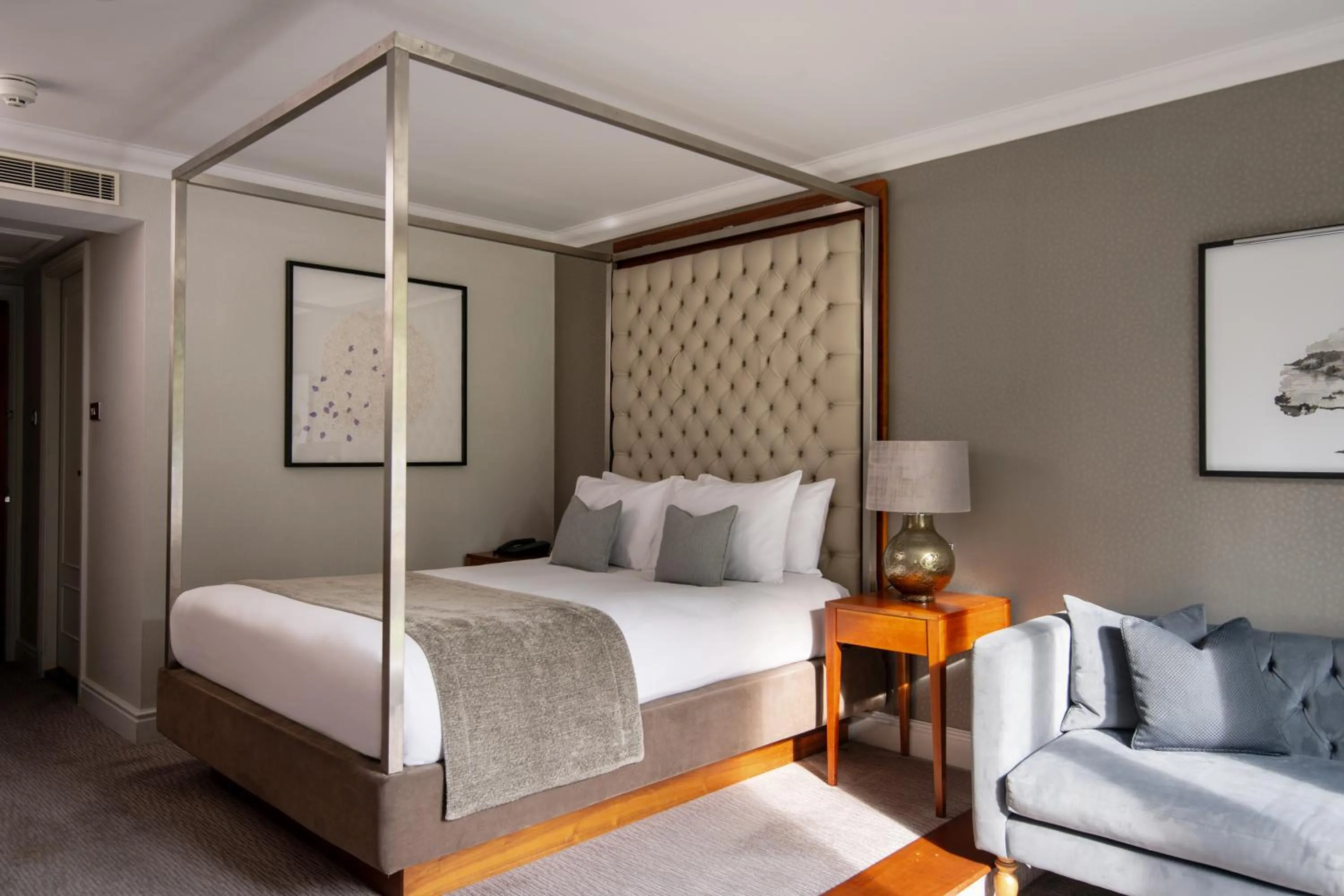 Bedroom, Bed in Thorpe Park Hotel and Spa