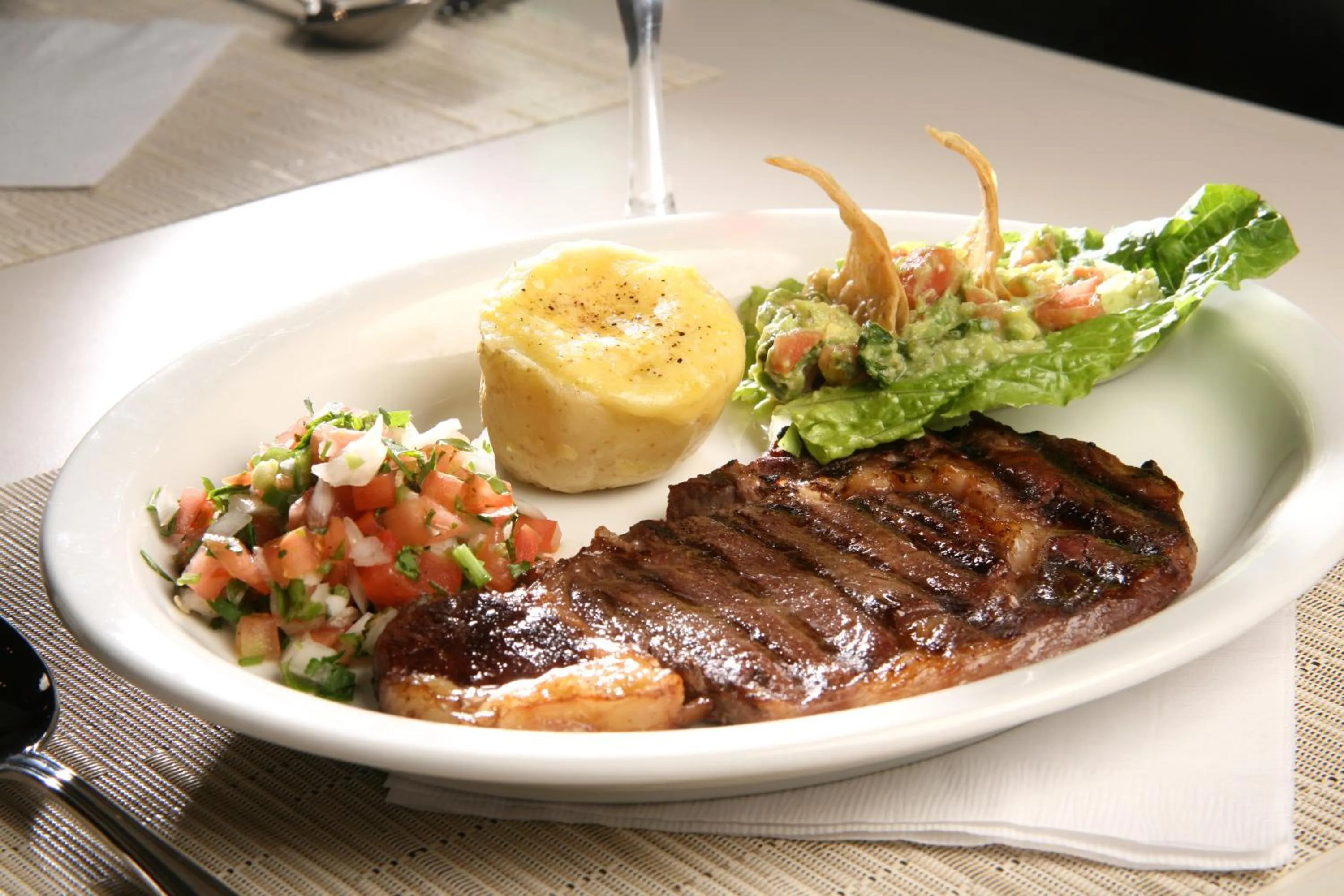 Food and drinks in Ibis San Luis Potosi