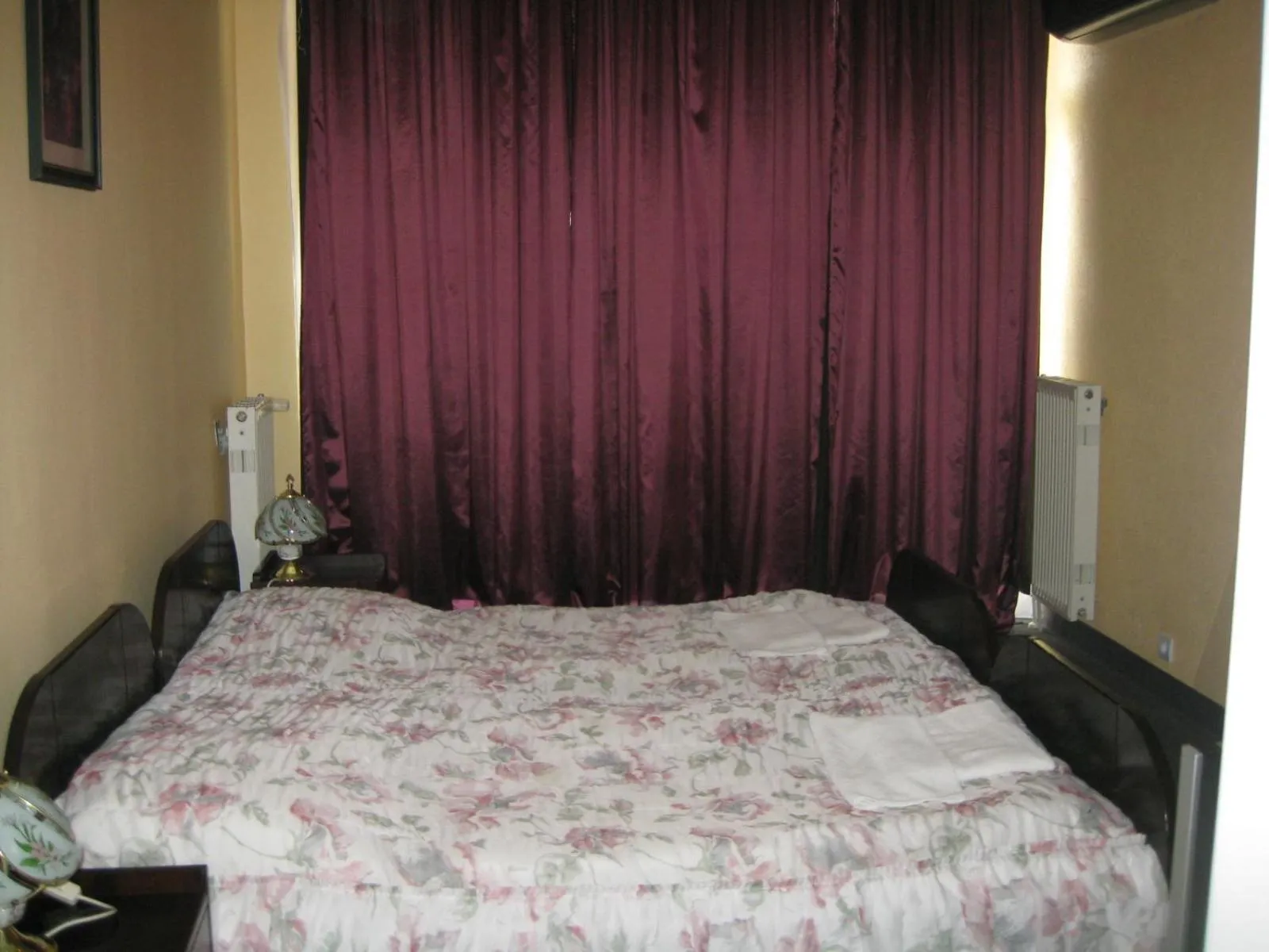 Bedroom, Bed in Hotel Uno