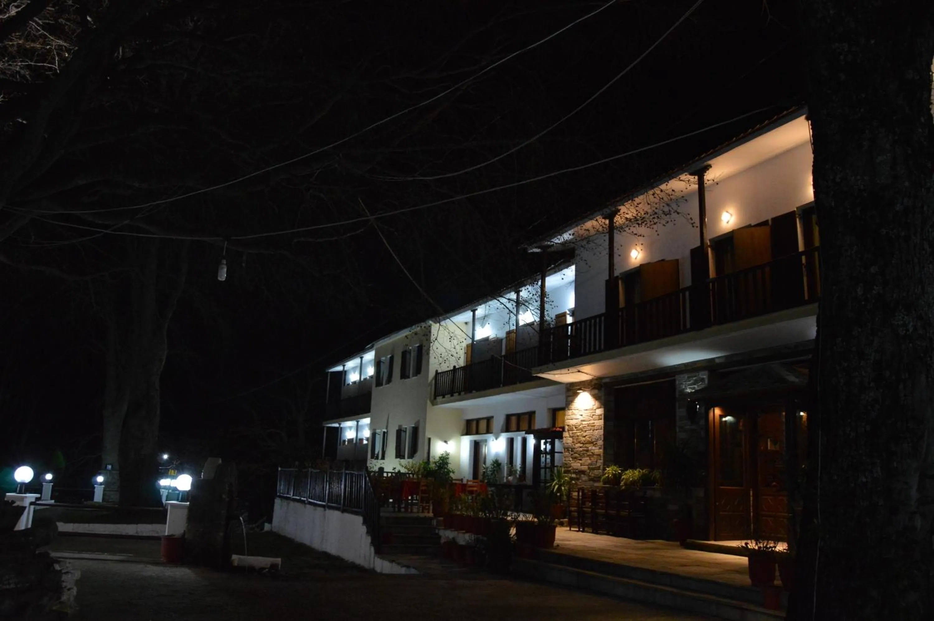 Property building in Hotel Hani Zisi