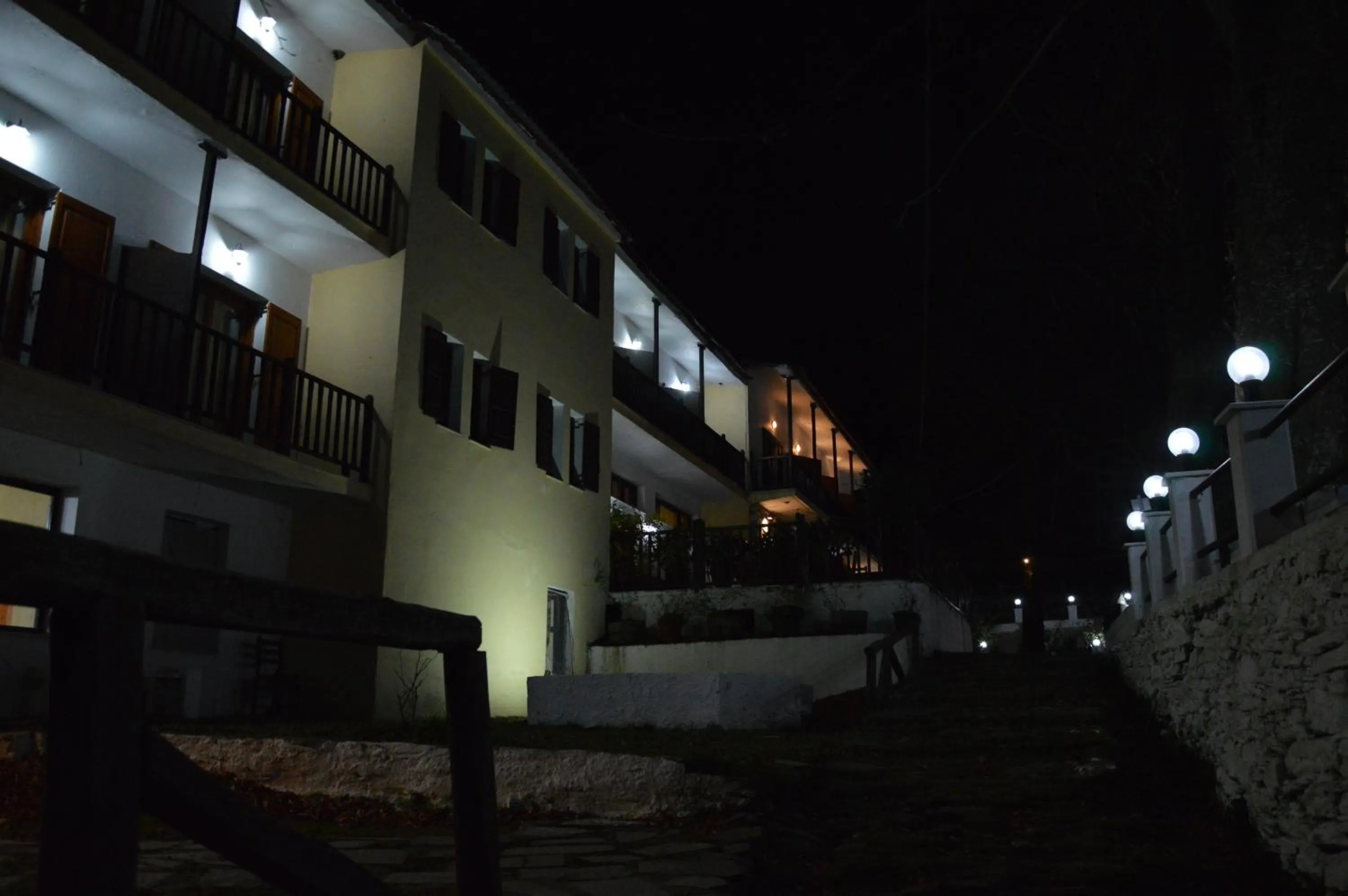 Property building in Hotel Hani Zisi