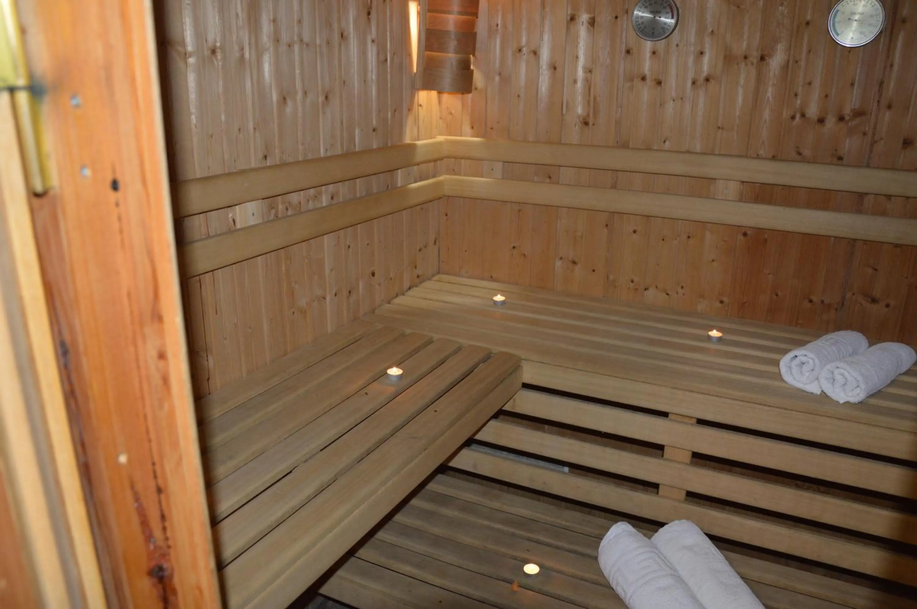 Sauna in Hotel Hani Zisi
