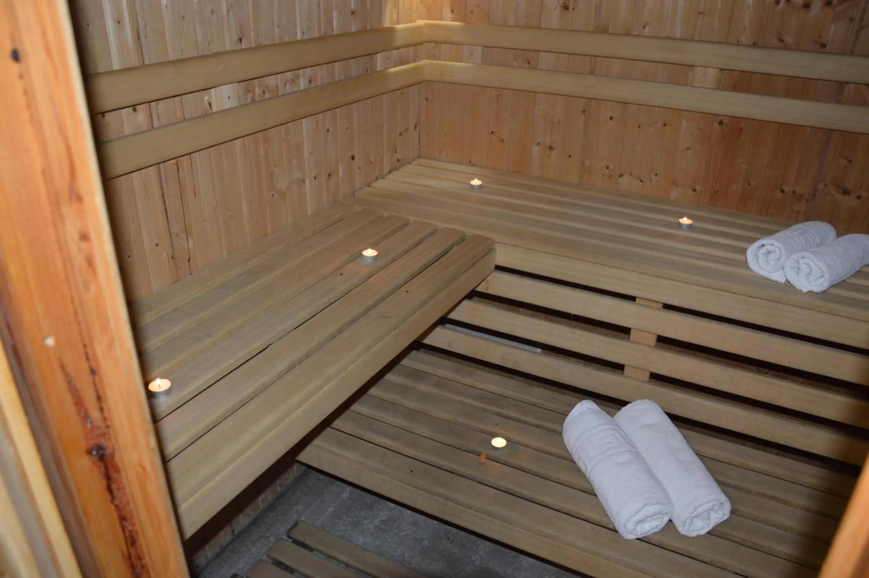 Sauna in Hotel Hani Zisi