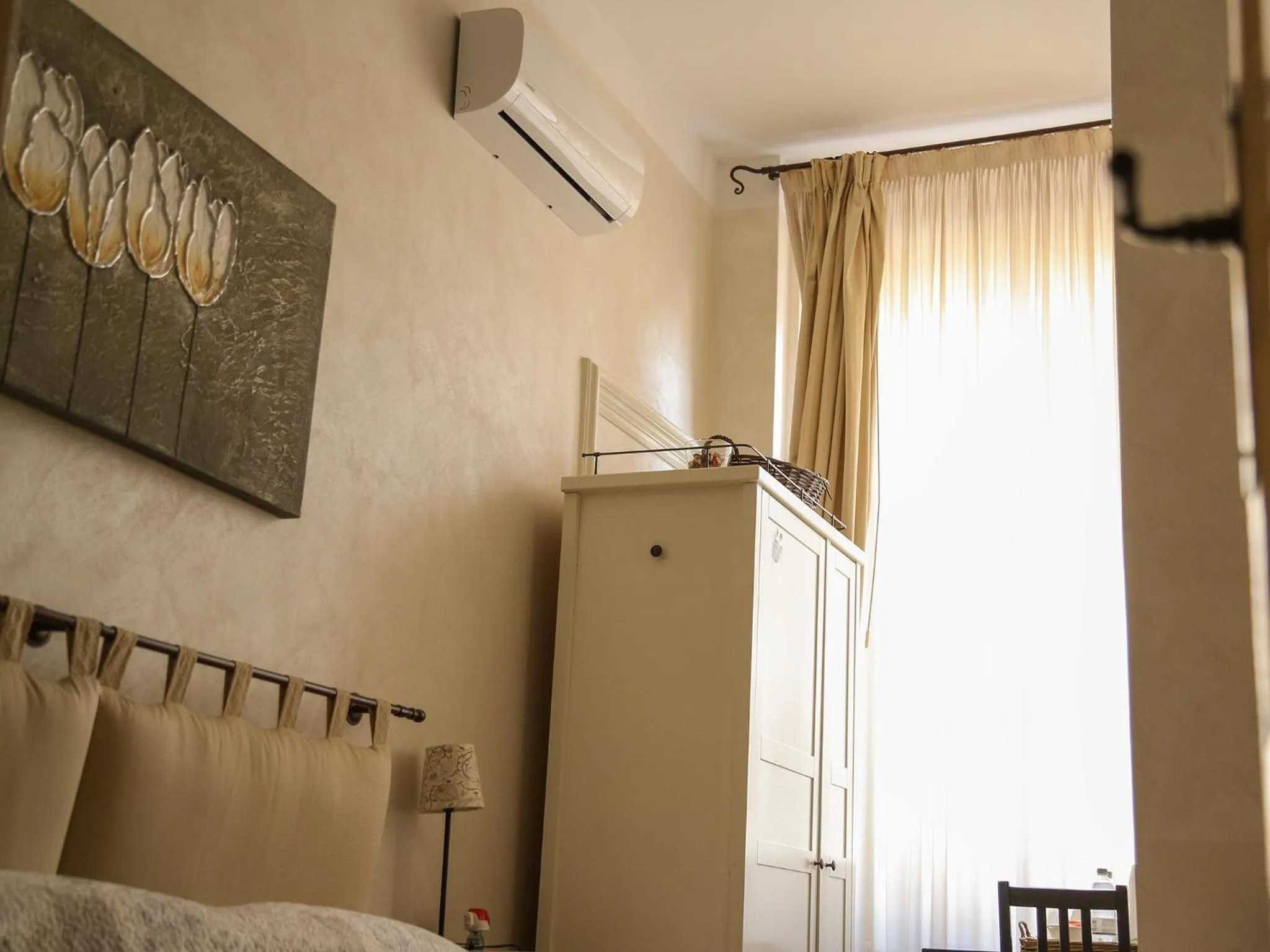 Photo of the whole room, Bed in Hotel Portofino