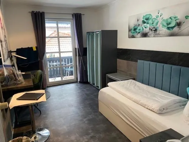 Bed in Schlosshotel Landstuhl