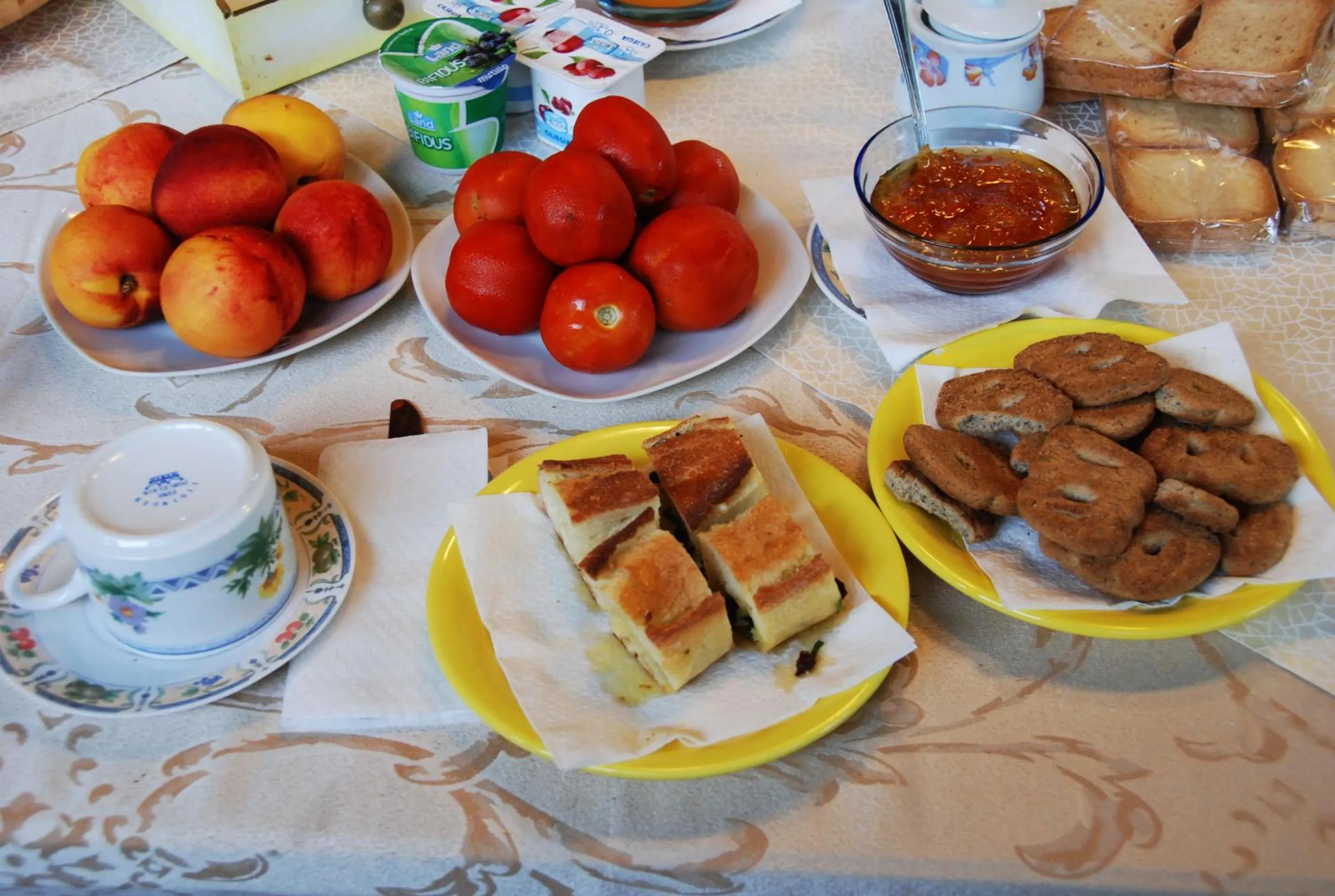 Italian breakfast in Giucalem La Casa Negli Orti