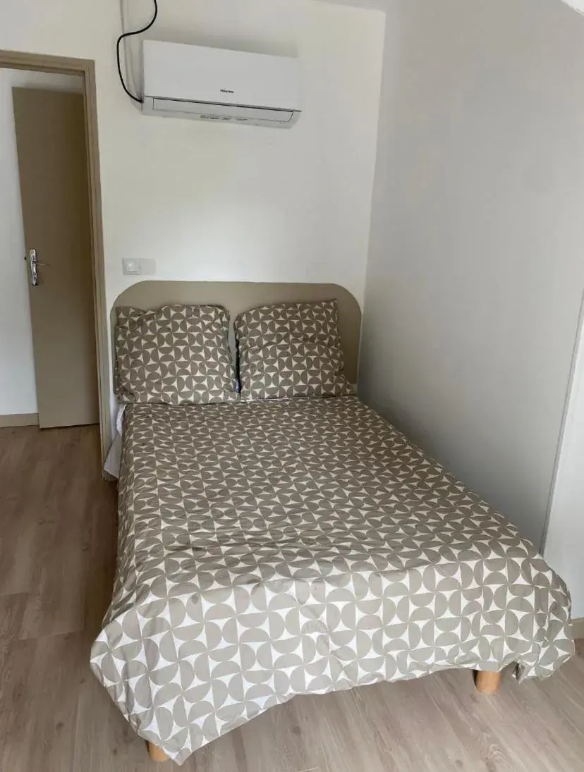 Standard Studio - single occupancy in Hameau des Essarts Standard Studio - single occupancy in Hameau des Essarts