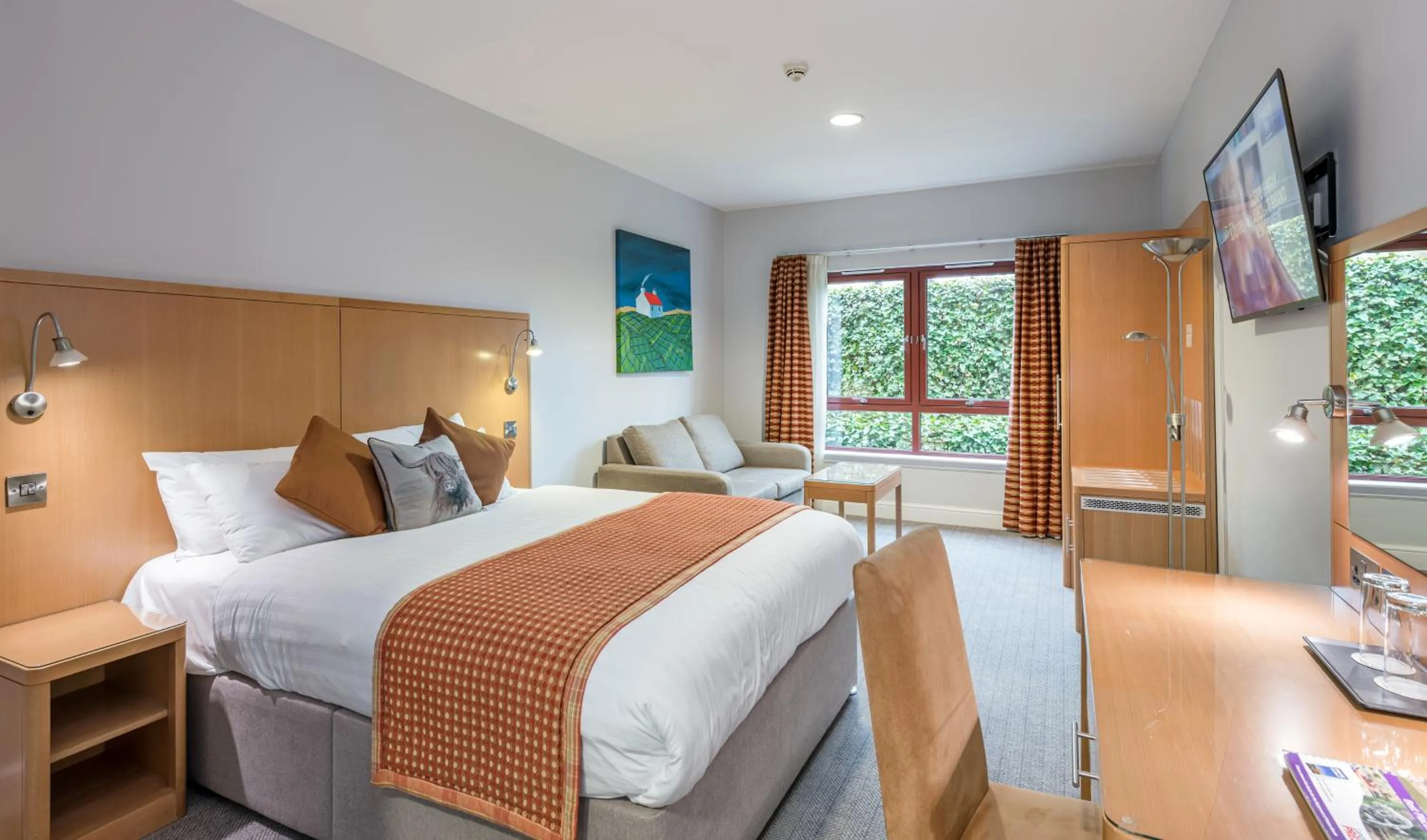 Bedroom, Bed in High Range Lodge Hotel