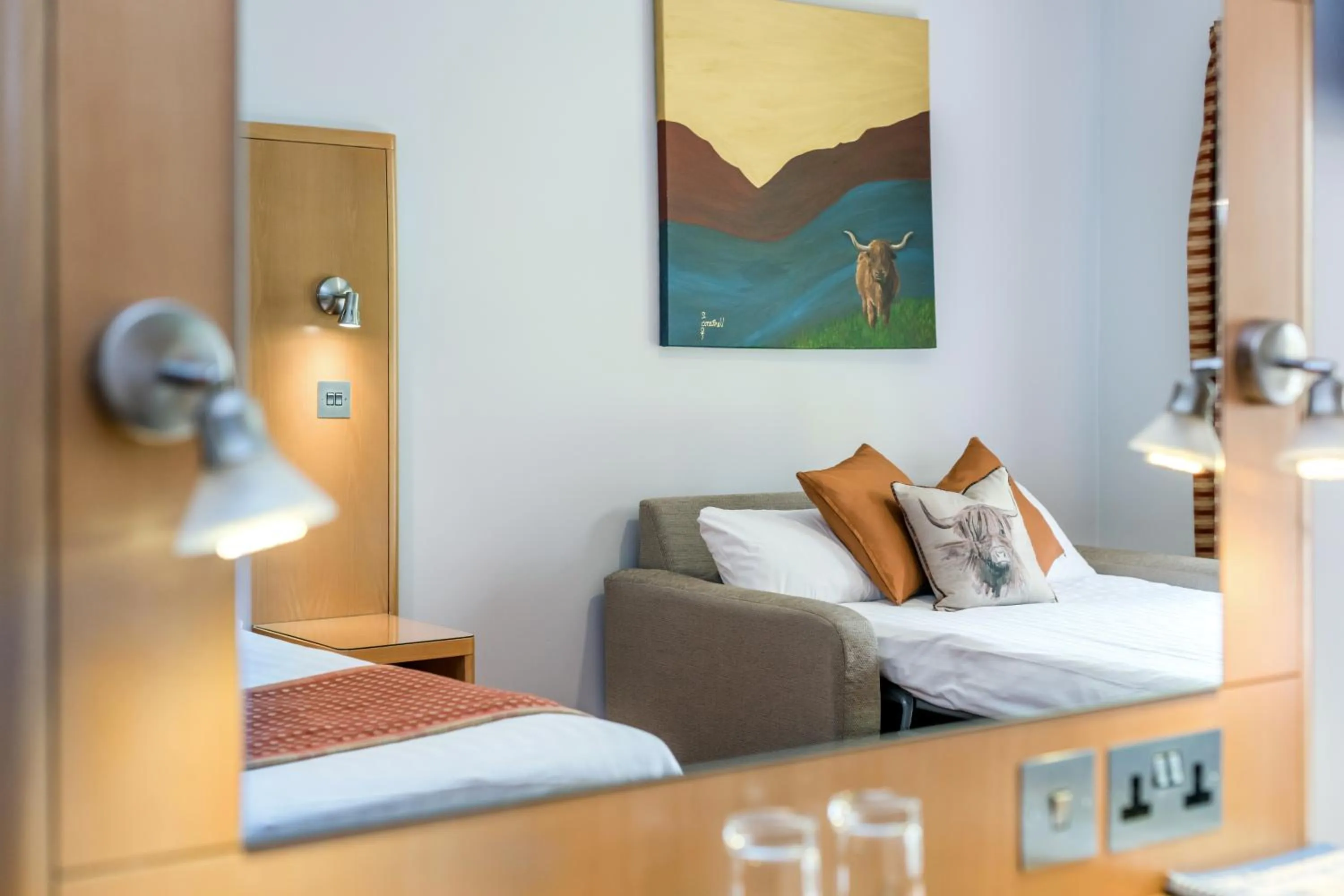 Bedroom, Bed in High Range Lodge Hotel