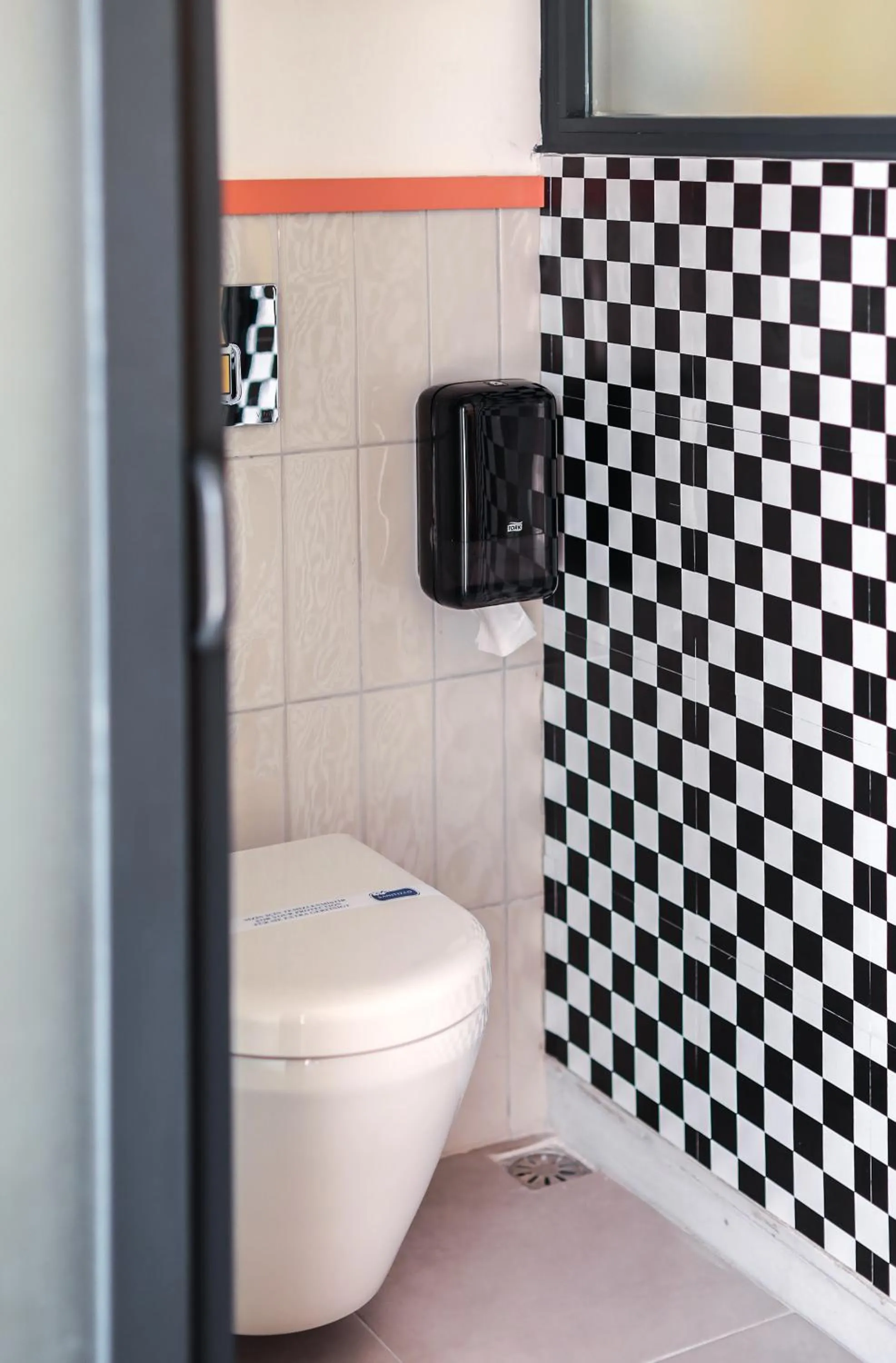 Toilet in Limon Inn Hotel, Taşucu