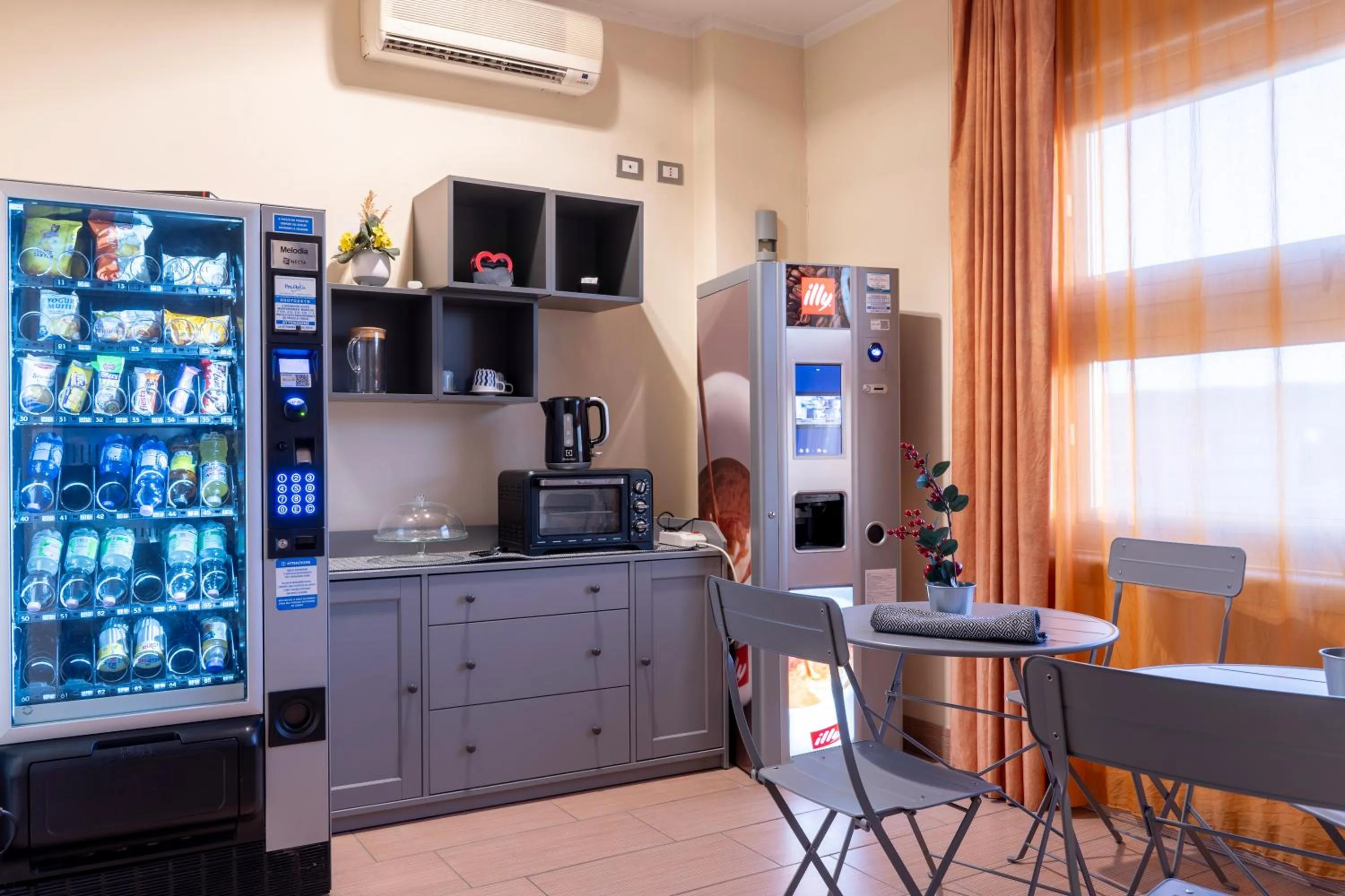 Communal lounge/ TV room in Easy Space