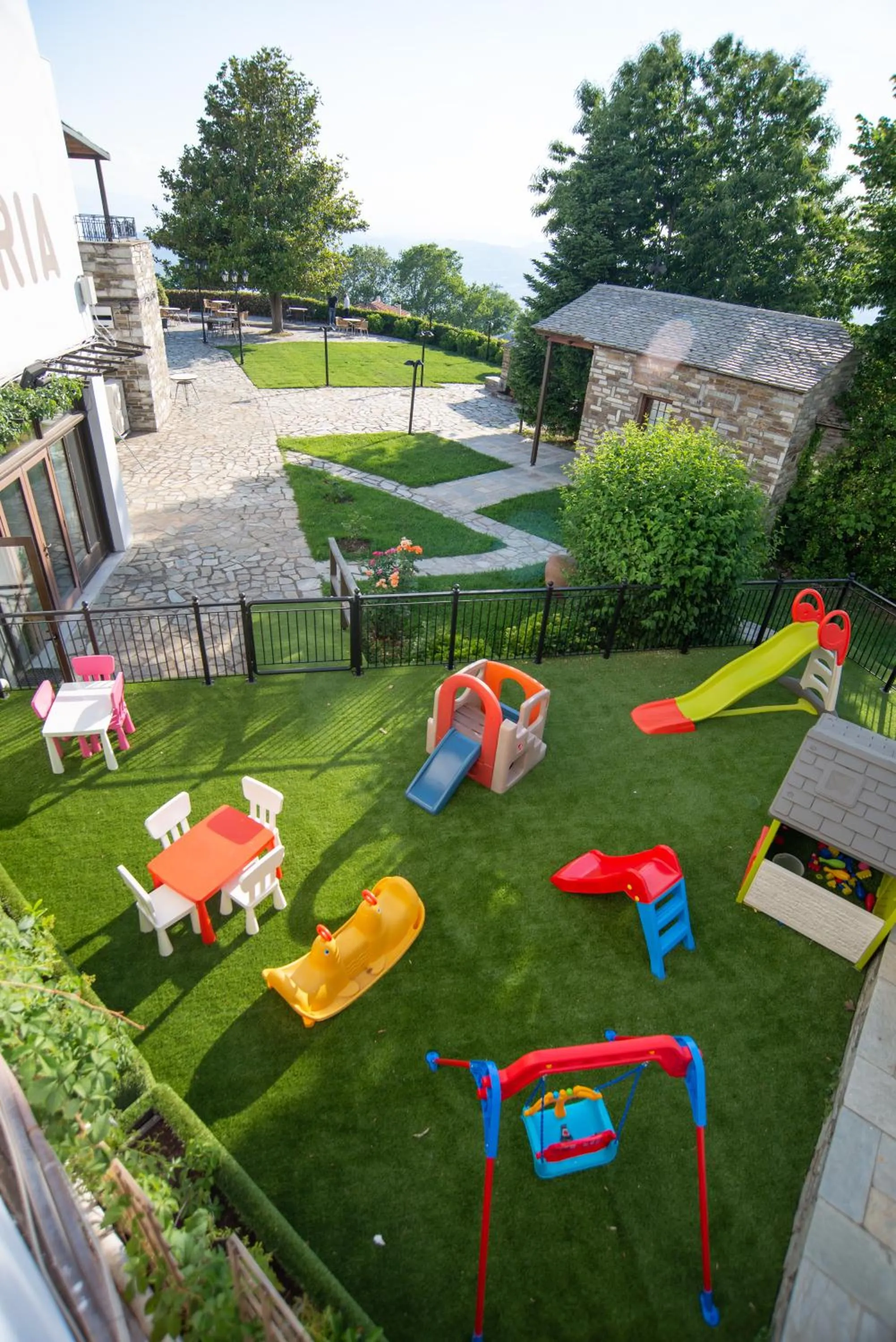 Day in Portaria Hotel