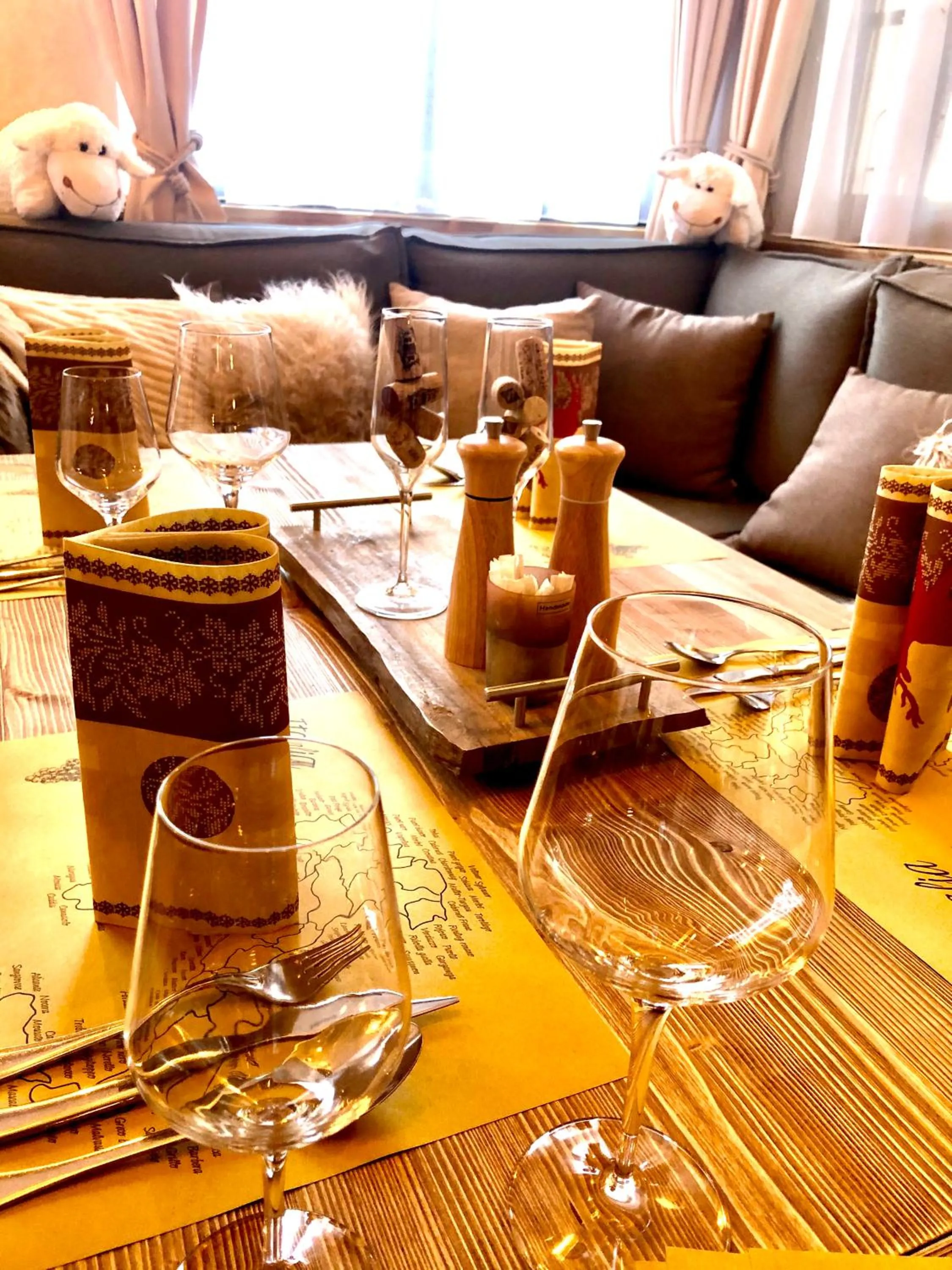 Restaurant/places to eat in Hotel McLimon