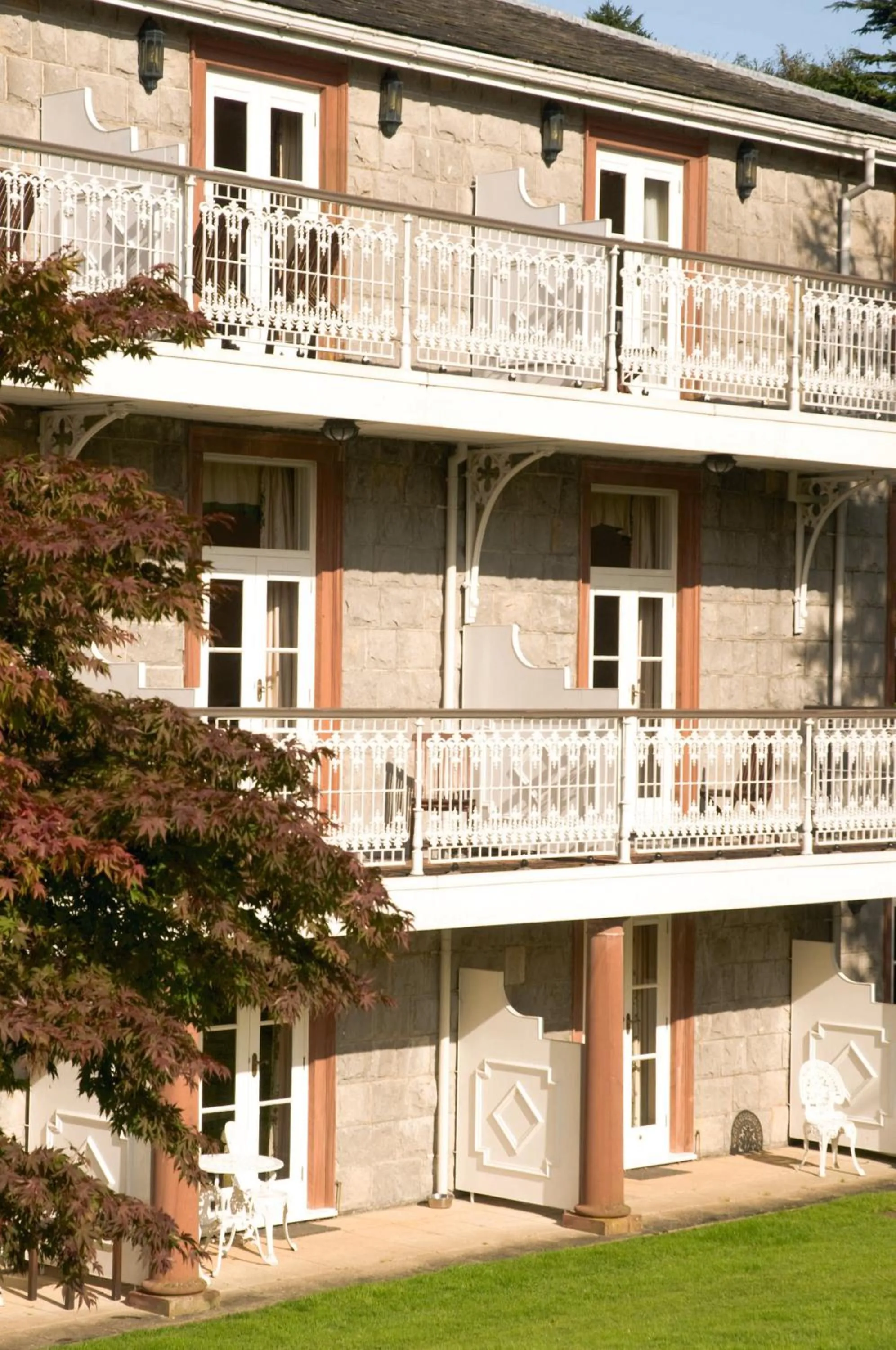 Facade/entrance in Macdonald Leeming House