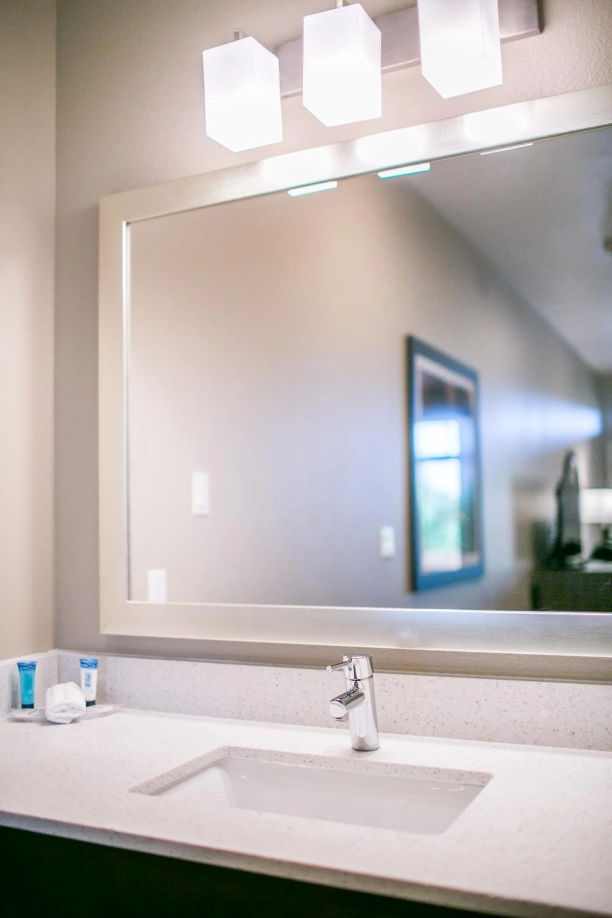 Bathroom in Hotel Siri Downtown - Paso Robles